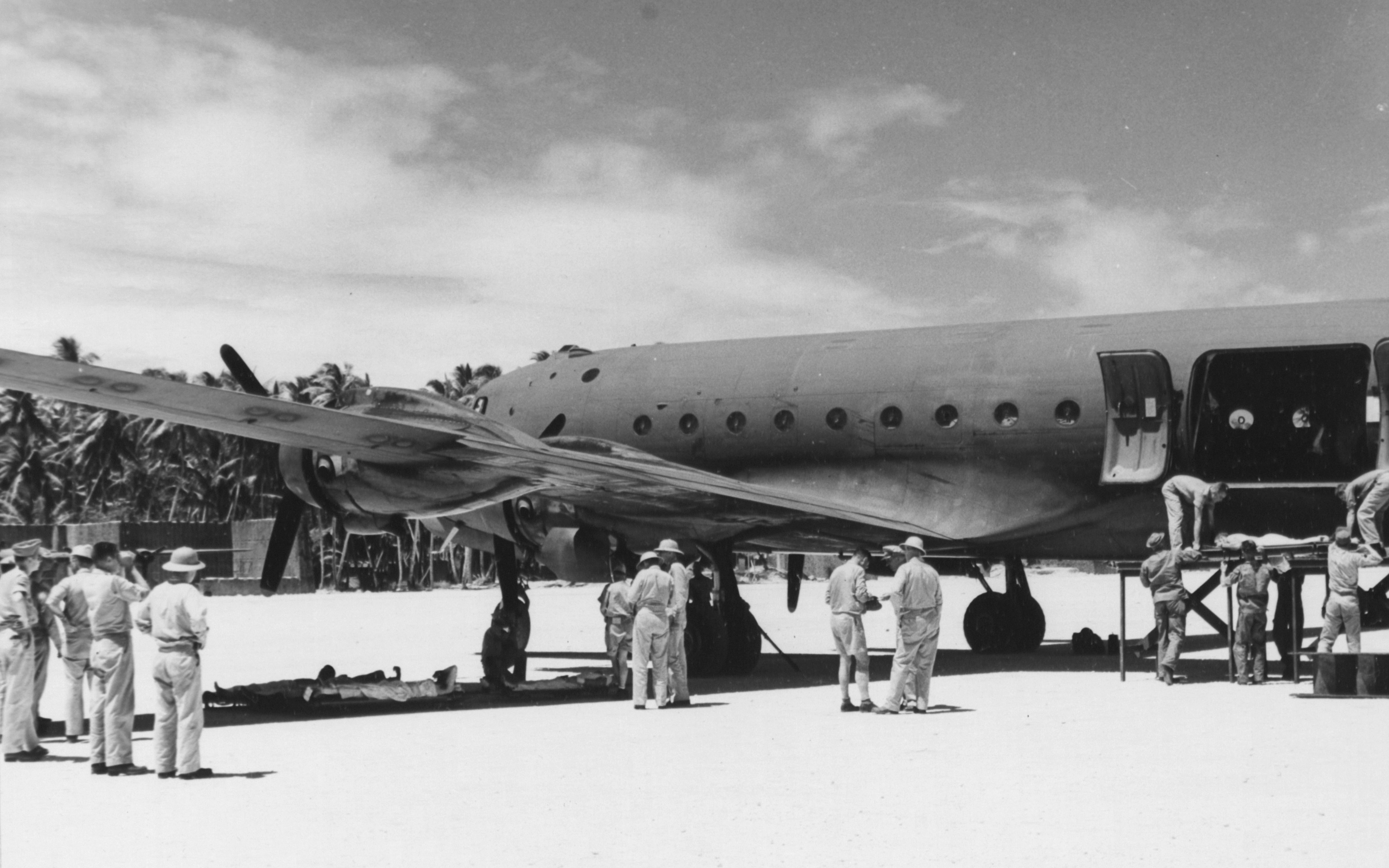 41-37315 Douglas C 54 DC Skymaster ATC medivac aircraft at Funafuti Island Ellice Isls 21st Apr 1943 02