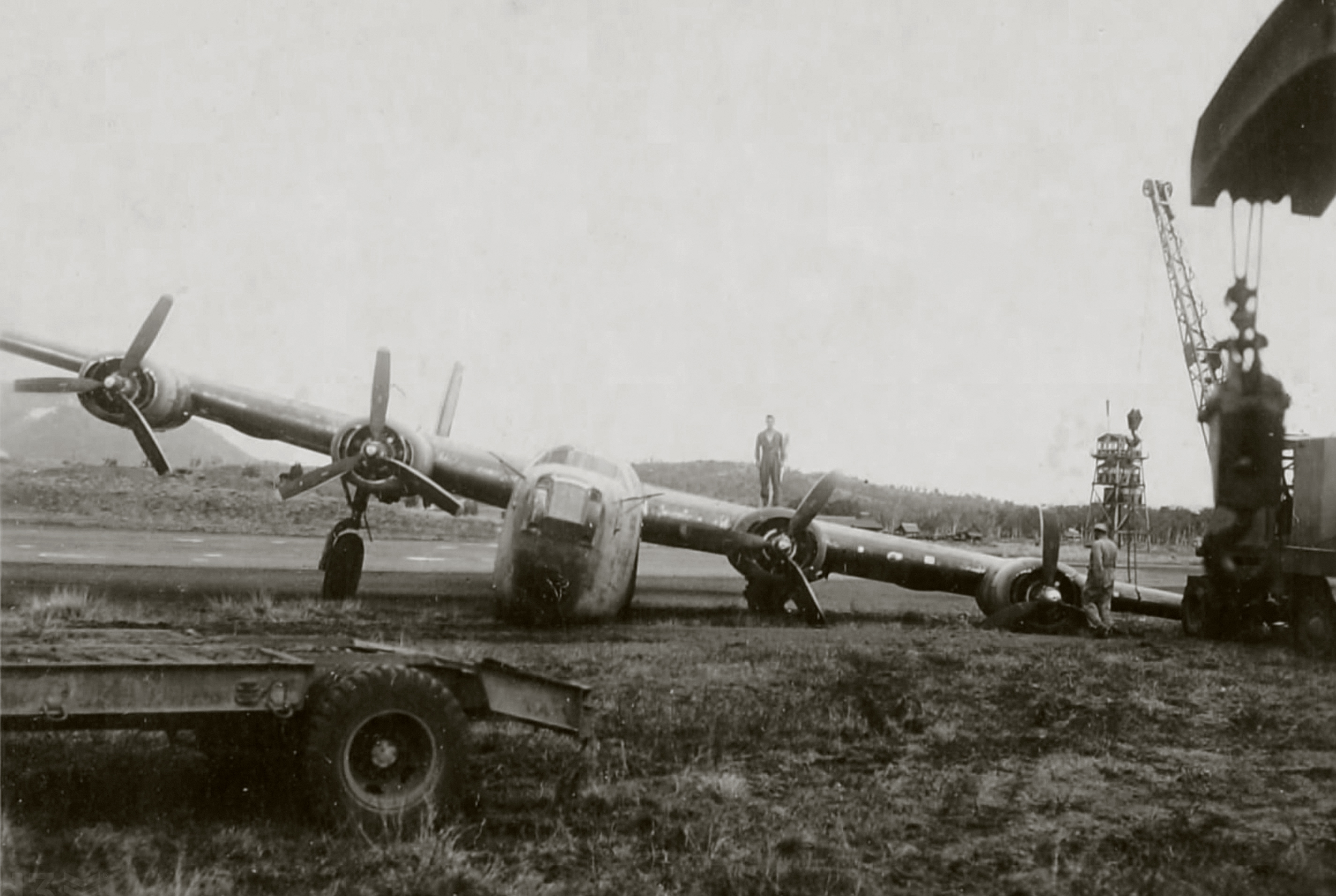 42-100234 B-24J Liberator 13AF 307BG370BS 234 crashed landed Guadalcanal Soloman Isls 1944 04