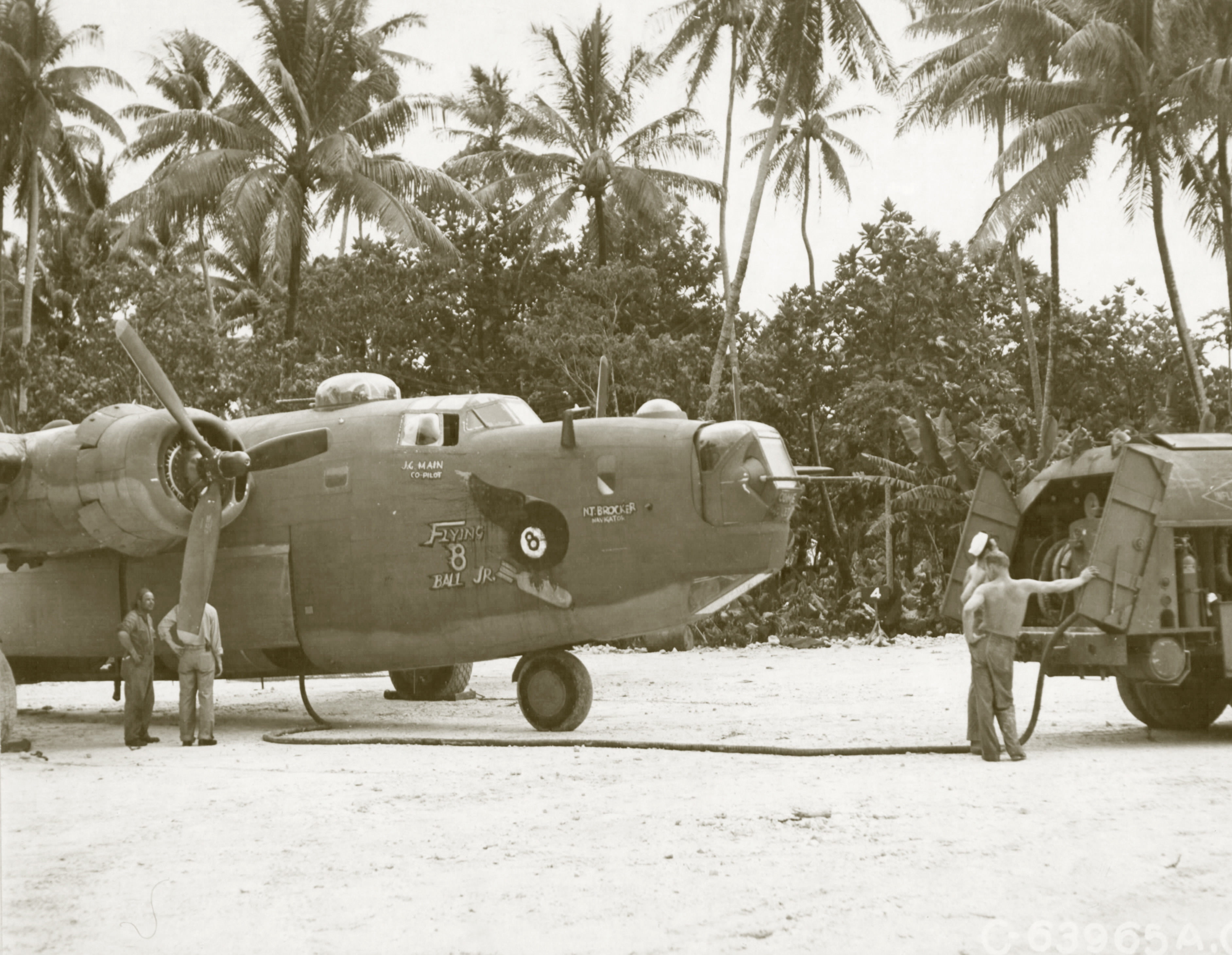 42-40089 B-24D Liberator 13AF 307BG371BS at Funafuti Island Ellice Isls 3rd Jun 1943 03