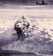 Asisbiz Target 13AF 307BG B-24 Liberators bomb the Balikpapan refinery Borneo 2nd Jan 1945 02