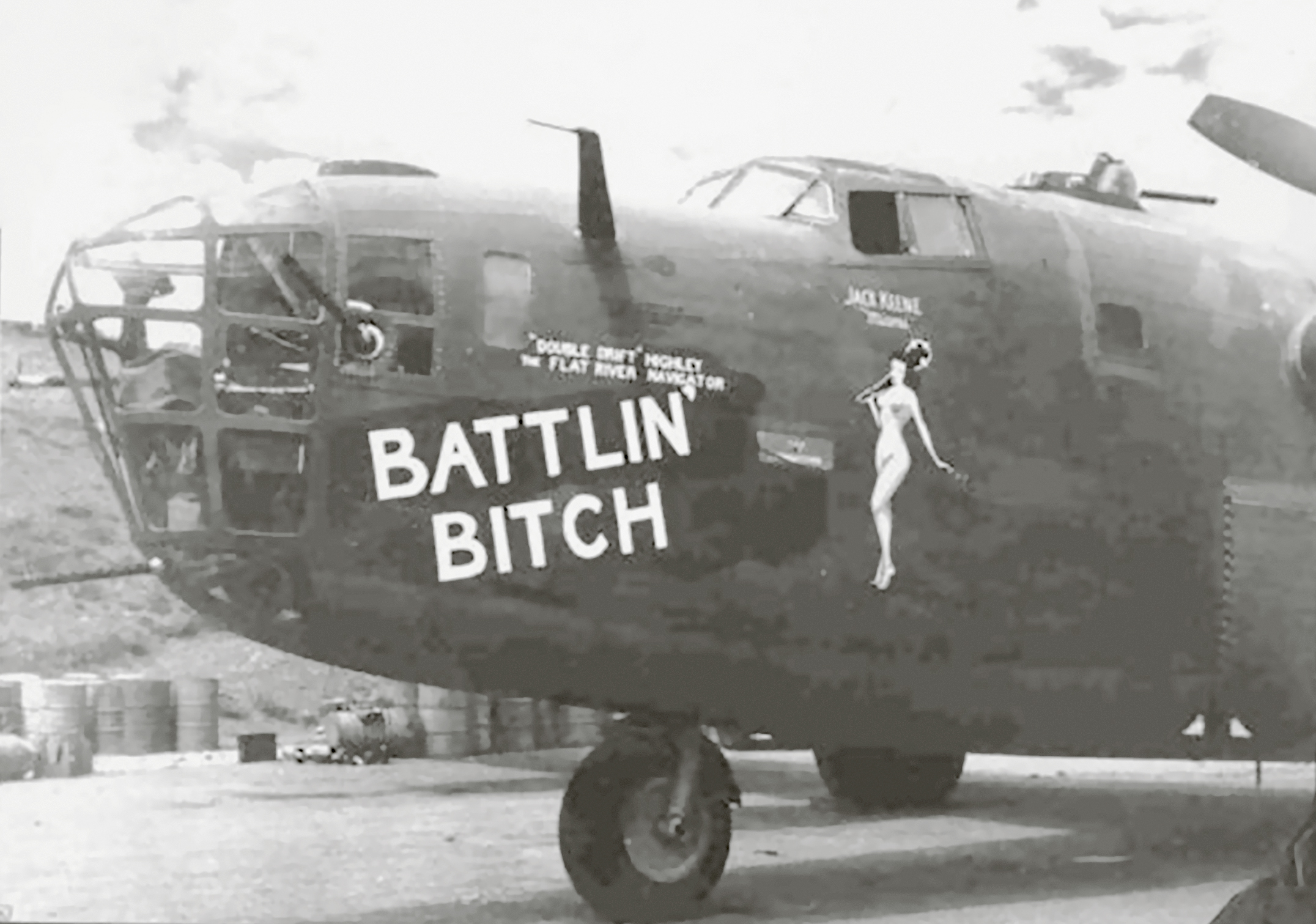 41-24237 B-24D Liberator 14AF 308BG375BS Battlin' Bitch nose art left side China 01