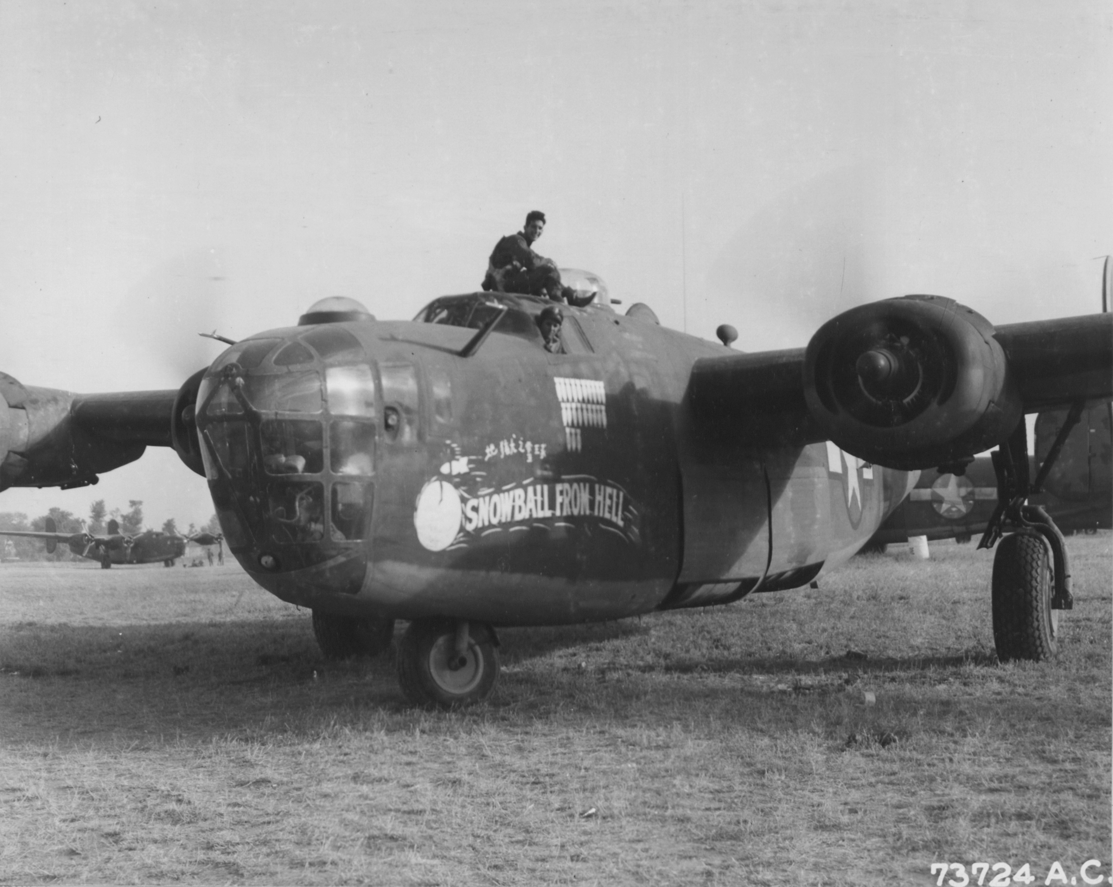 41-24244 B-24D Liberator 14AF 308BG374BS Snowball From Hell nose art left side China 000722