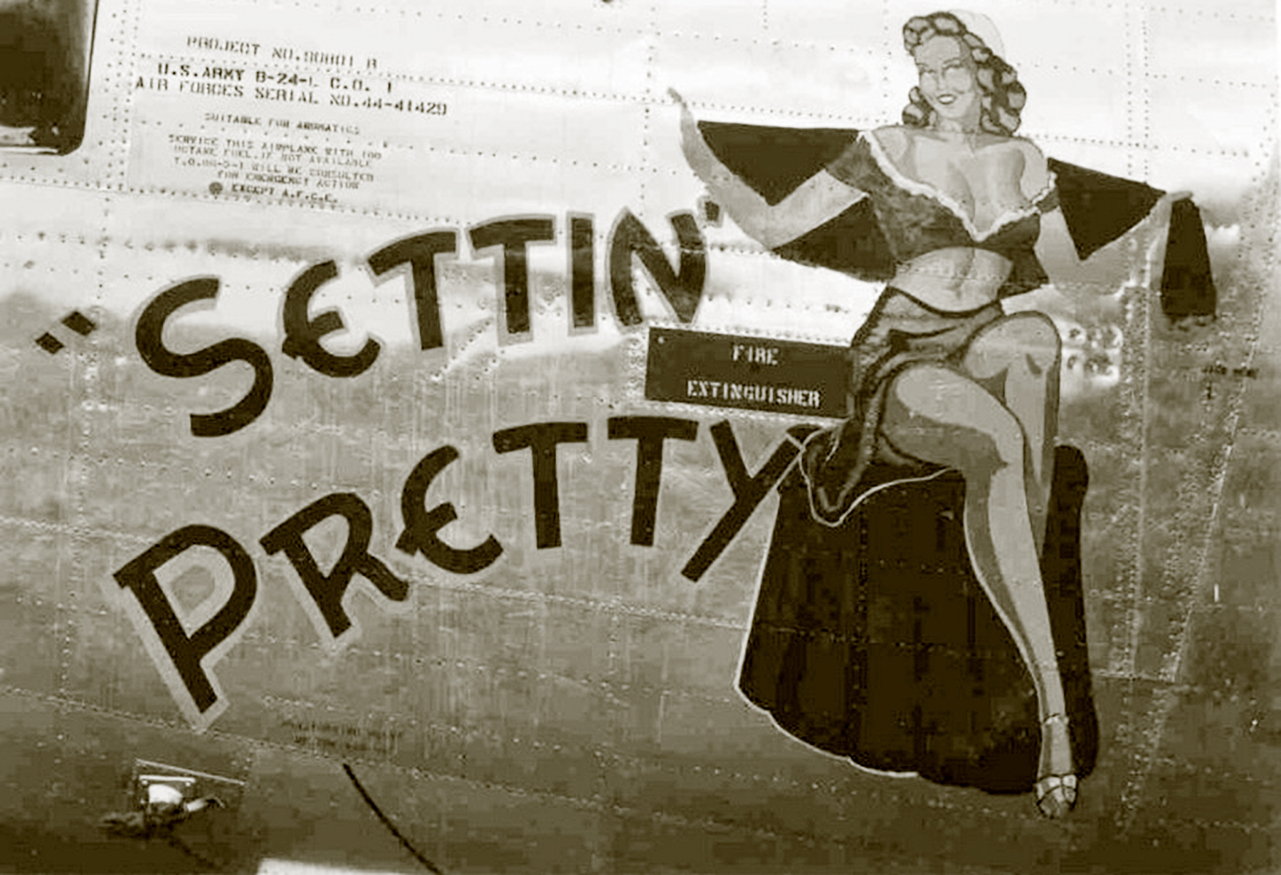 44-41429 B-24L Liberator 14AF 308BG374BS Settin' Pretty nose art left side China 01