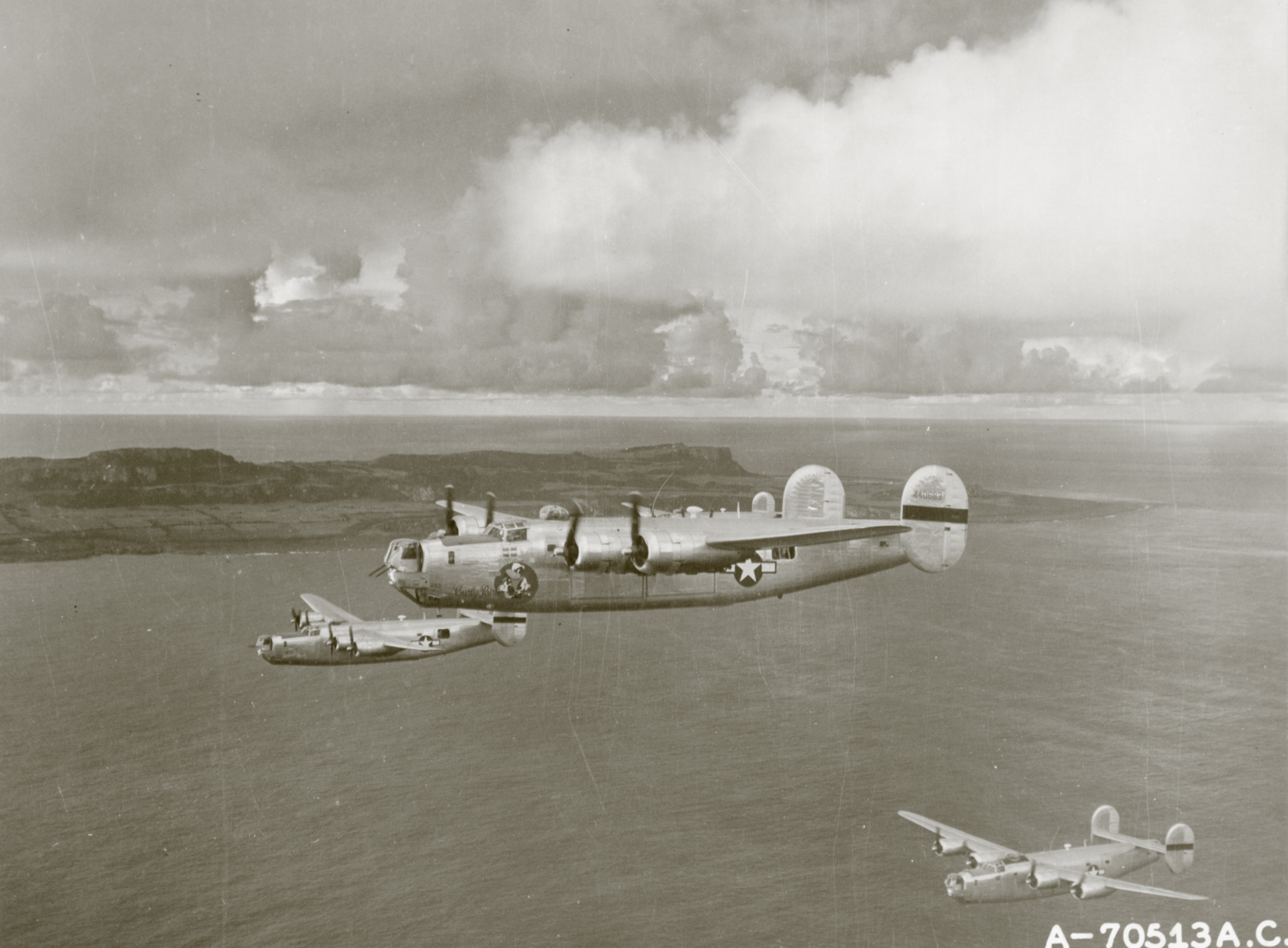 44-40683 B-24J Liberator 7AF 30BG819BS Curly Bird enroute to bomb Iwo Jima Bonin Isls 21st Oct 1944 01