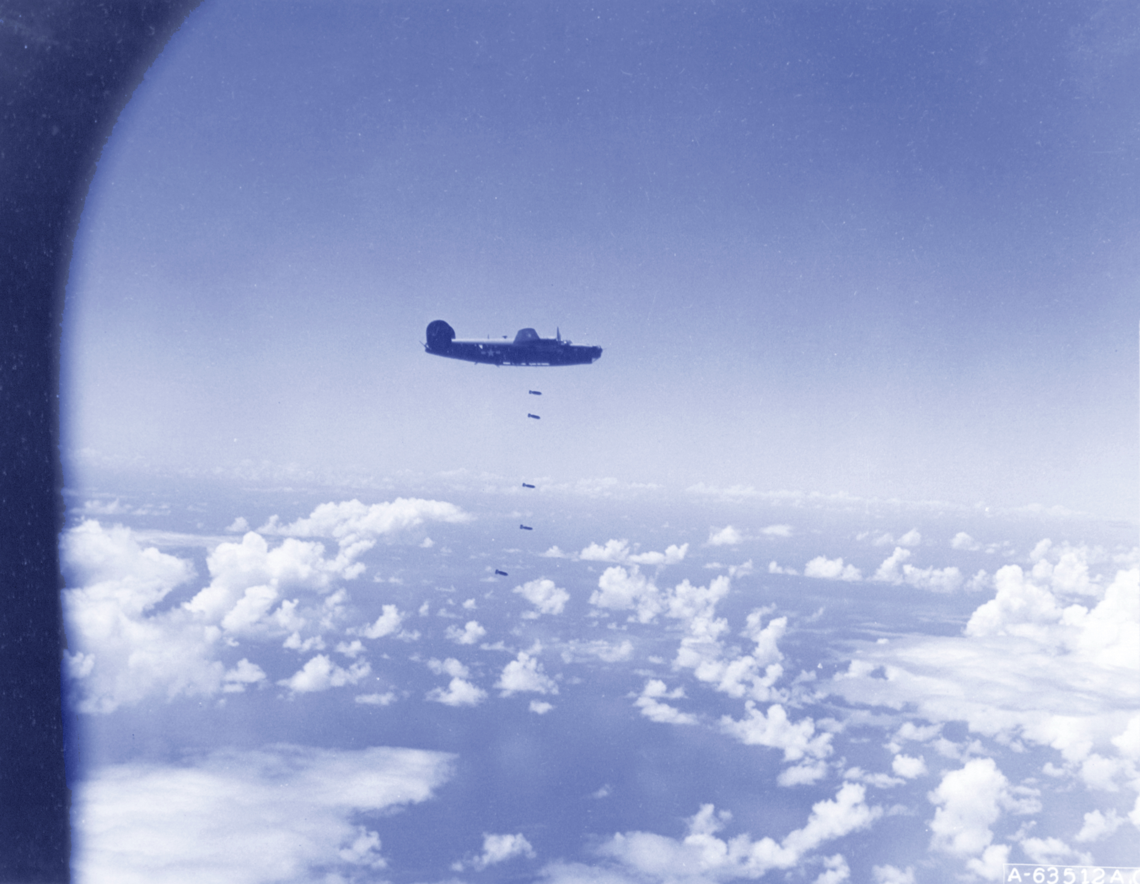 Consolidated B-24 Liberators 7AF 11BG and 30BG bomb Wake Island 30th Apr 1944 NA173