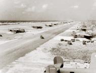 Asisbiz 42-72973 B-24J Liberator 7AF 30BG38BS Come Closer Kwajalein Marshall Islands 2nd April 1944 01