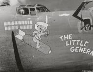 Asisbiz 42-73030 B-24J Liberator 7AF 30BG392BS The Little General at Kwajalein Marshall Islands July 1944 01