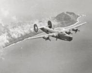 Asisbiz 42-73425 B-24J Liberator 7AF 30BG392BS Dead Eyes II Iwo Jima 1945