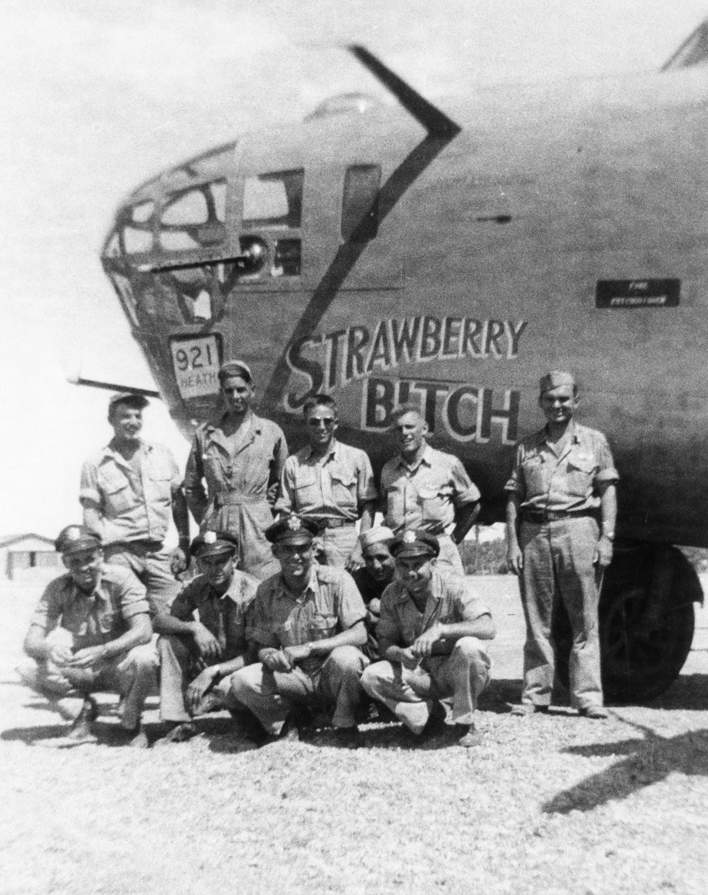 42-72843 B-24D Liberator 9AF 376BG512BS 24 Strawberry Bitch nose art left side North Africa 1943 01