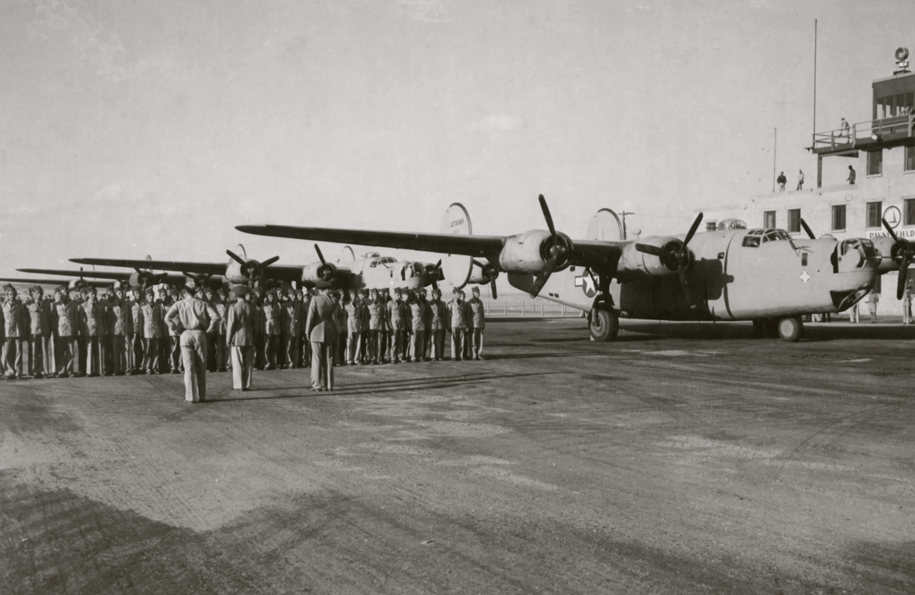 42-73085 B-24J Liberator 15AF 376BG512BS at Cairo Egypt 22nd Aug 1944 01