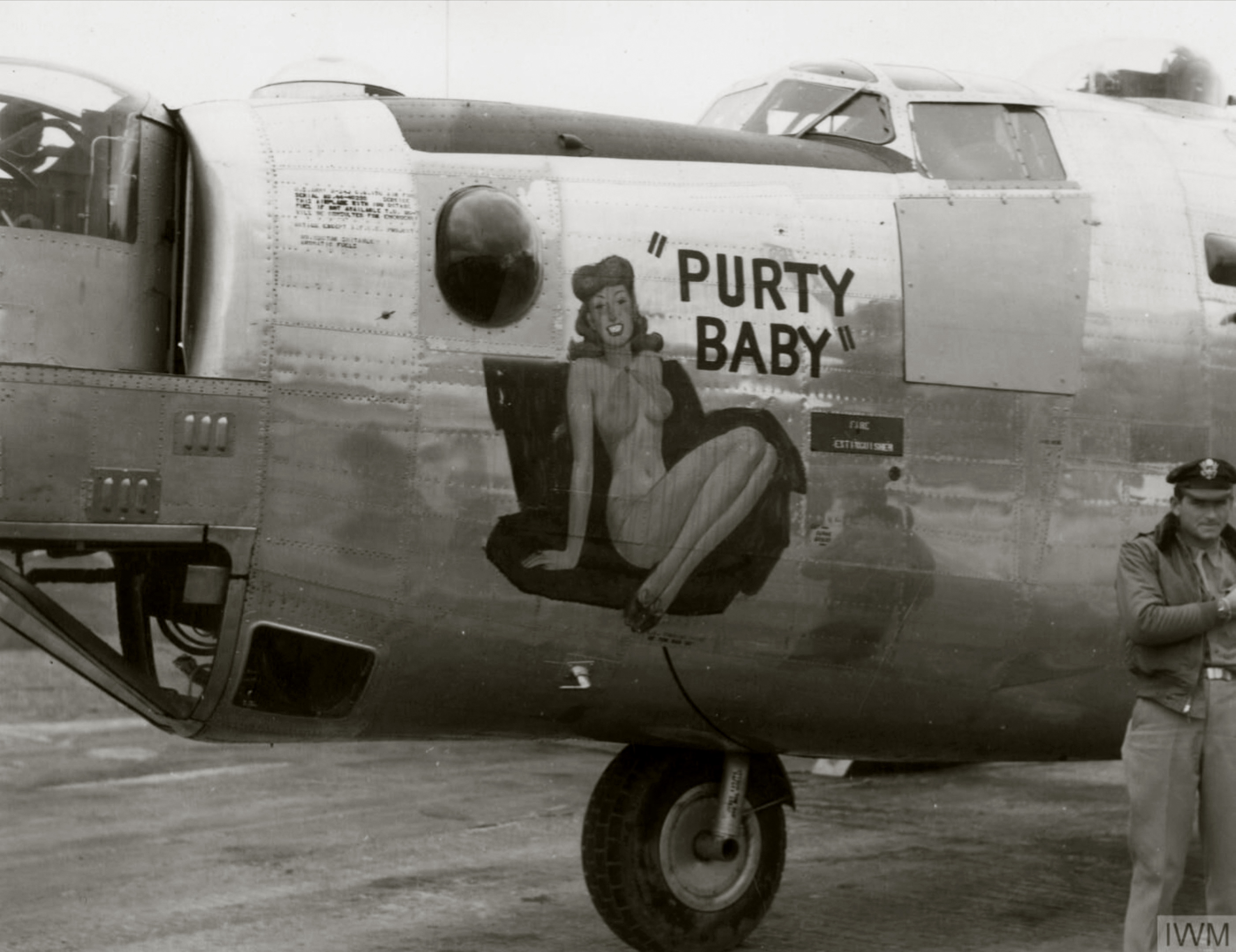 44-40299 B-24J Liberator 15AF 376BG515BS 99 Purry Baby nose art left side FRE9052