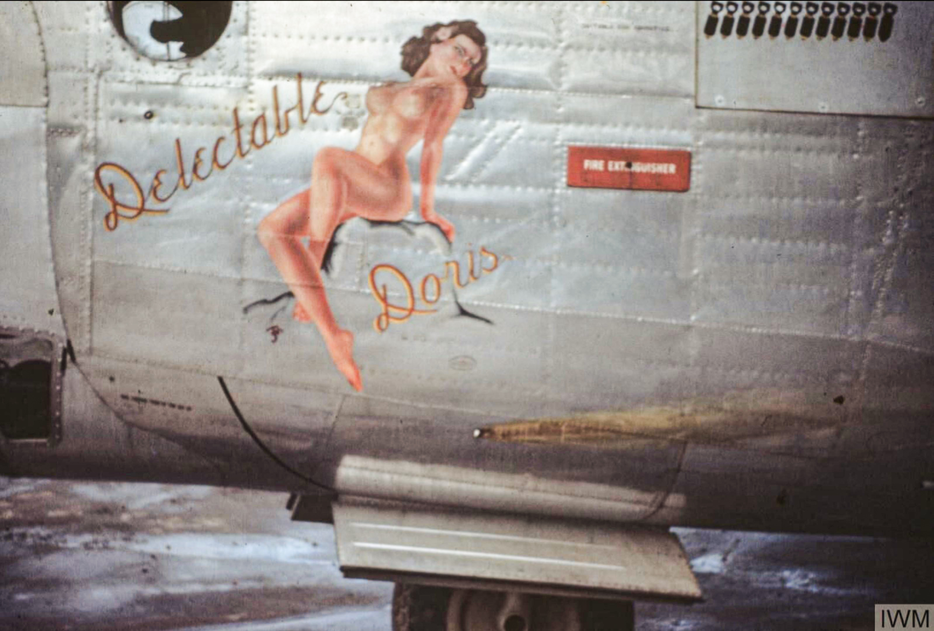 42-50551 B-24J Liberator 8AF 389BG566BS RRR+ Delectable Doris nose art left side at Hethel 1944 FRE6479