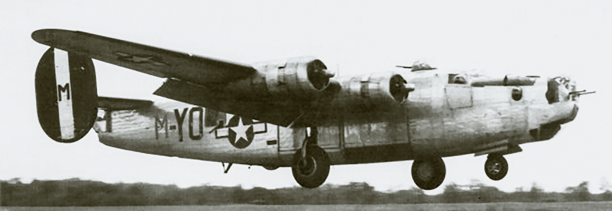 42-51451 B-24J Liberator 8AF 389BG564BS YOM The Carrier Pigeon taking off from England 11944 01