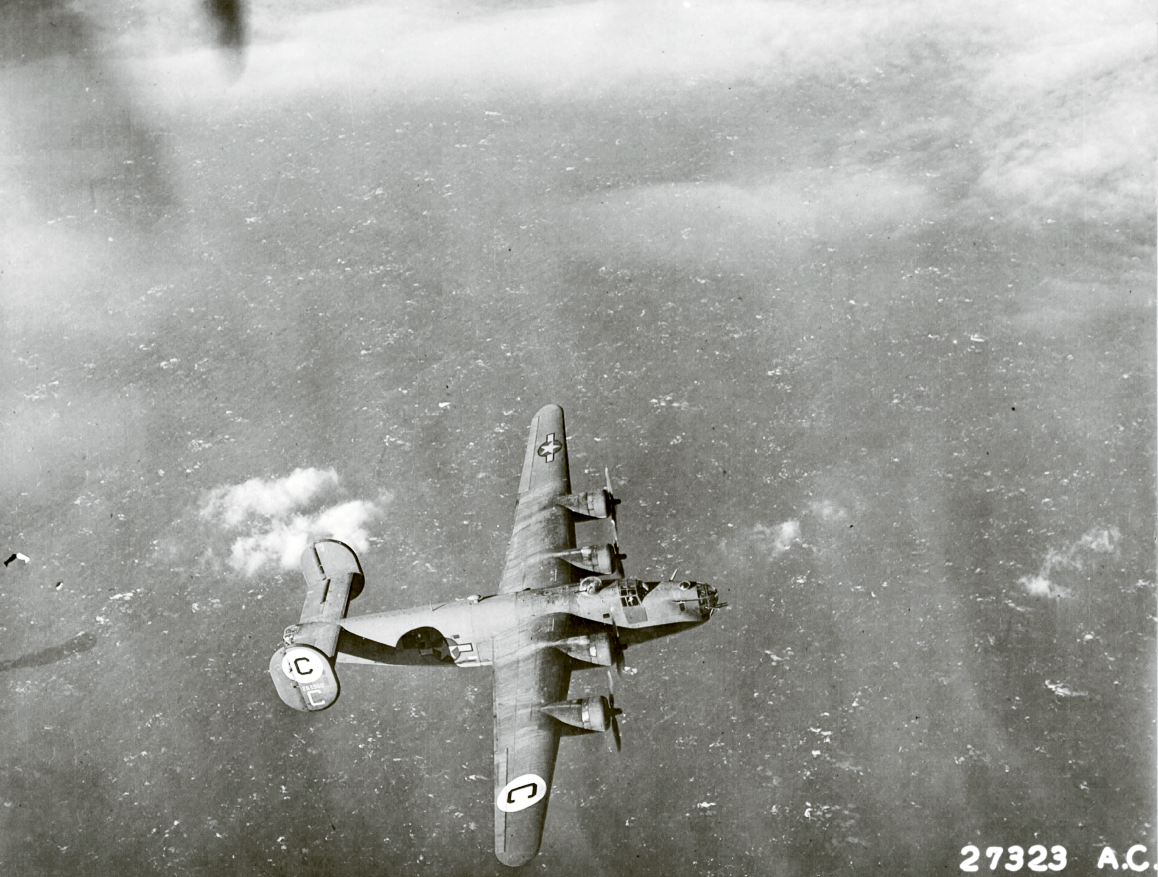 42-63960 B-24D Liberator 8AF 389BG564BS YOC Dorothy in formation over Cognac France 8th Feb 1944 01