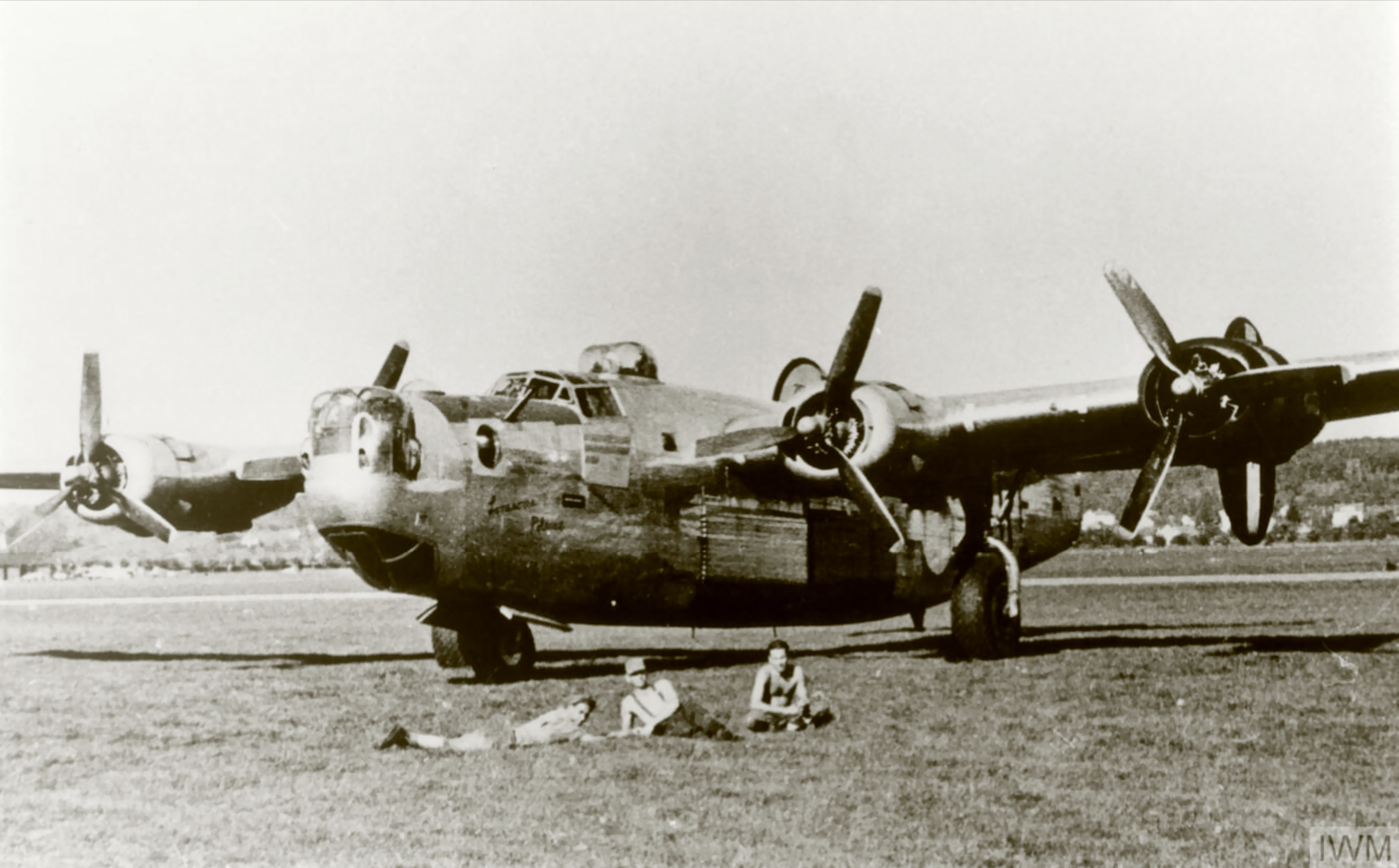Consolidated B-24 Liberator 8AF 389BG at Hethel Engalnd 1944 FRE1535