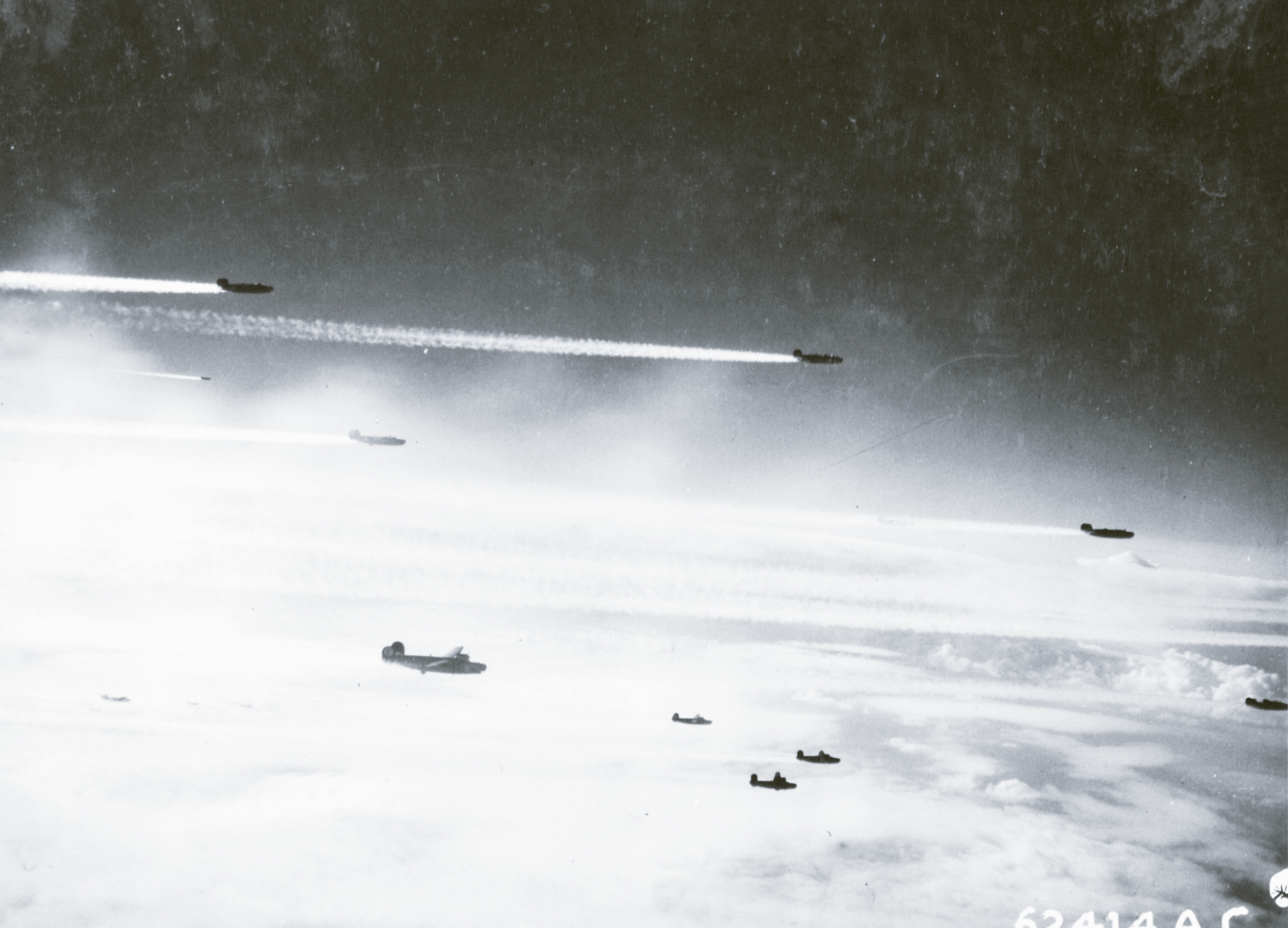 Consolidated B-24 Liberators 8AF 389BG enroute to the drop zone 24th Nov 1944 01