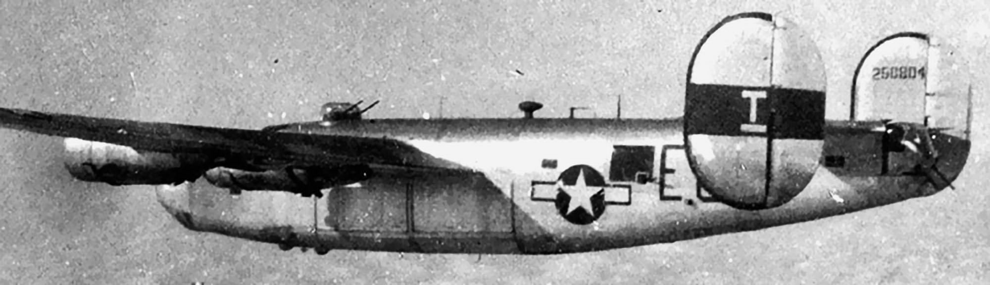 42-50804 B-24J Liberator 8AF 392BG578BS ECT Pleasant Surprise II in flight 01