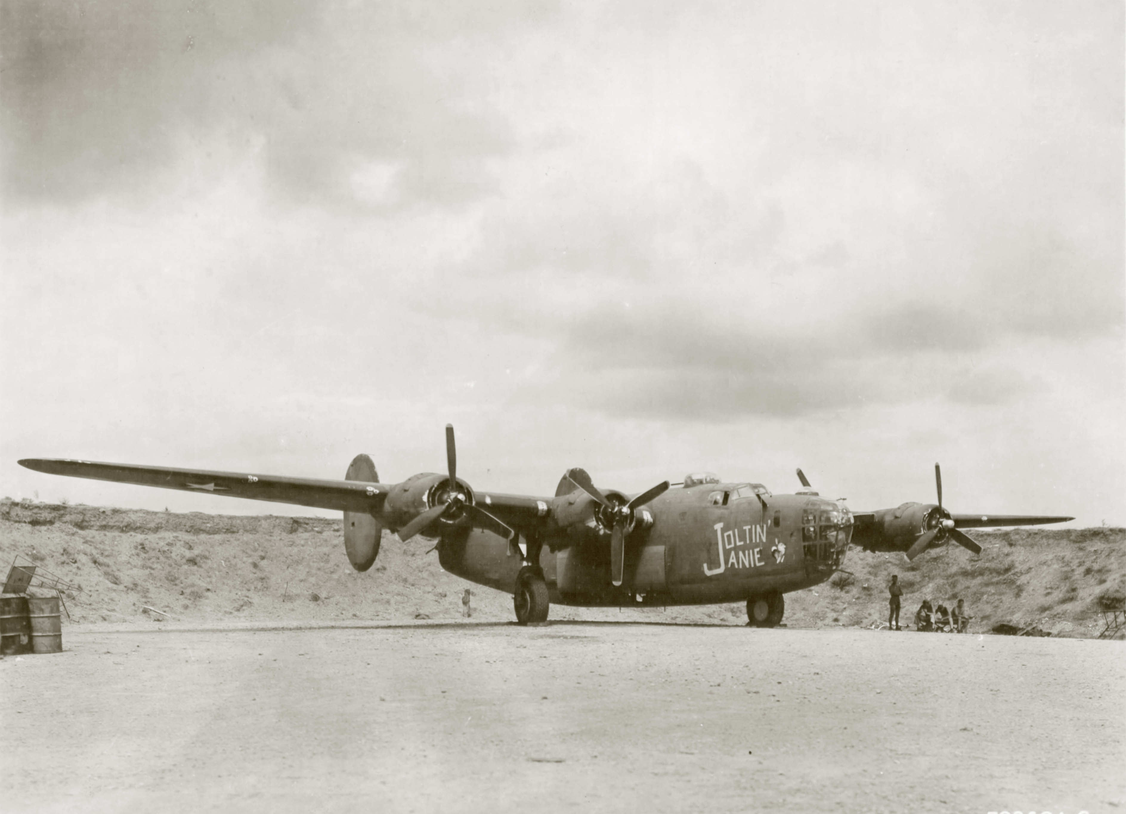 42-40065 B-24D Liberator 5AF 43BG403BS Joltin' Janie at Dobodura Airfield Papua New Guinea 11th Jun 1943 01
