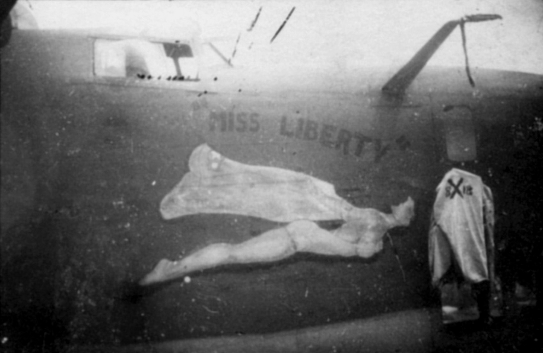 42-40479 B-24D Liberator 5AF 43BG63BS Miss Liberty nose art right side 02