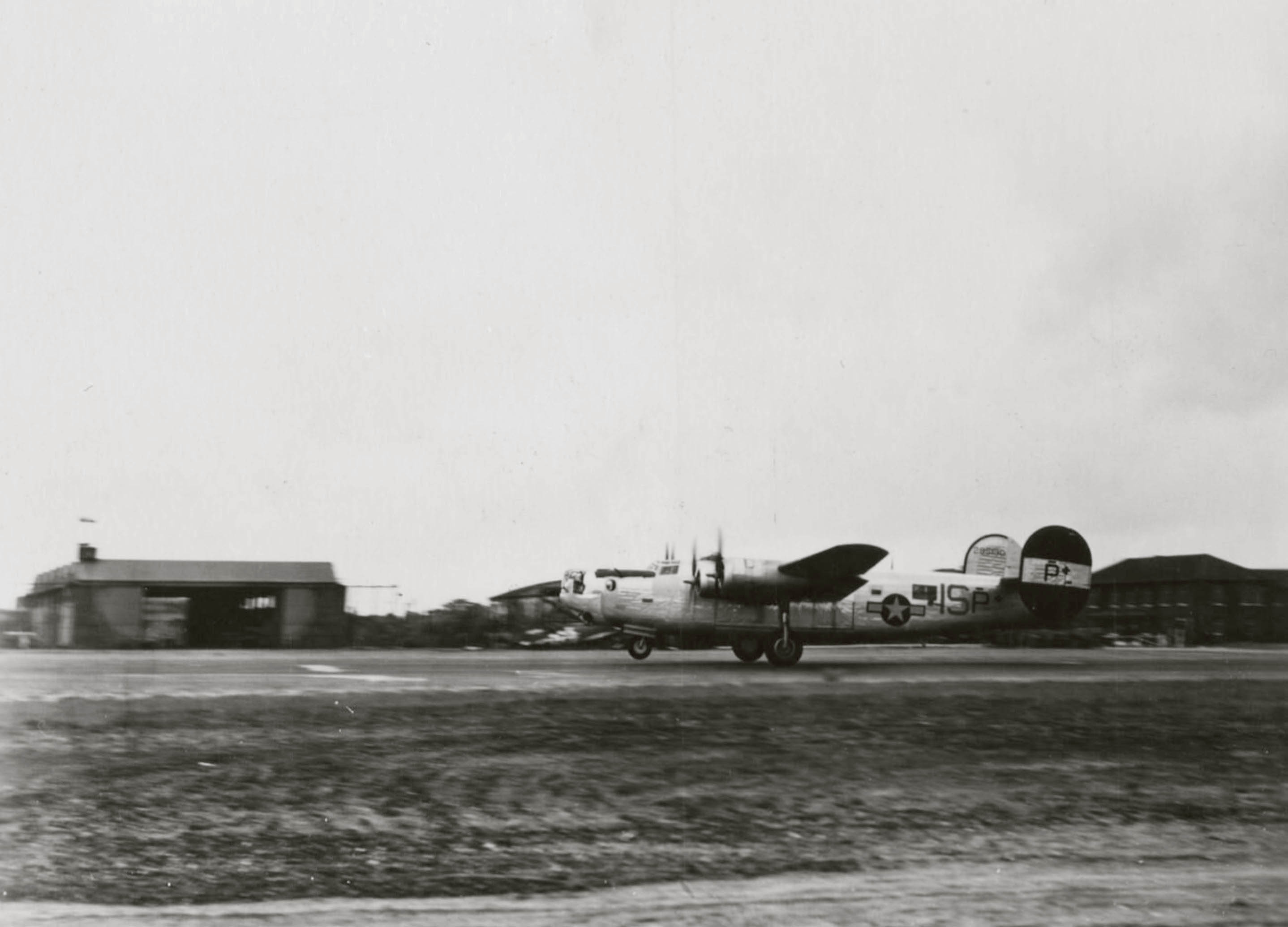 42-95130 B-24H Liberator 8AF 445BG703BS ISP+ Spirit of Pocahontas taking off FRE8104