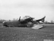 Asisbiz 42-100353 B-24J Liberator 8AF 445BG703BS RNL crash landed Metfield Norfolk England 8th Mar 1944 NA2124