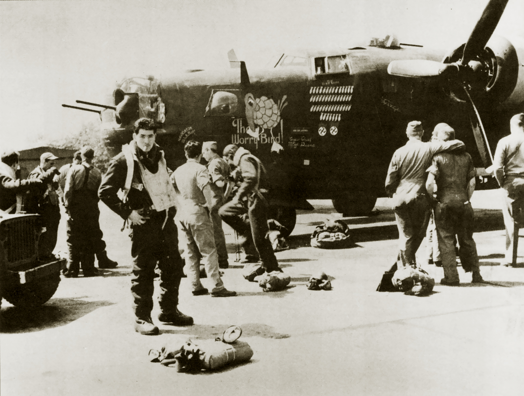 42-7616 B-24H Liberator 8AF 446BG707BS JUA The Worry Bird after a mission 01