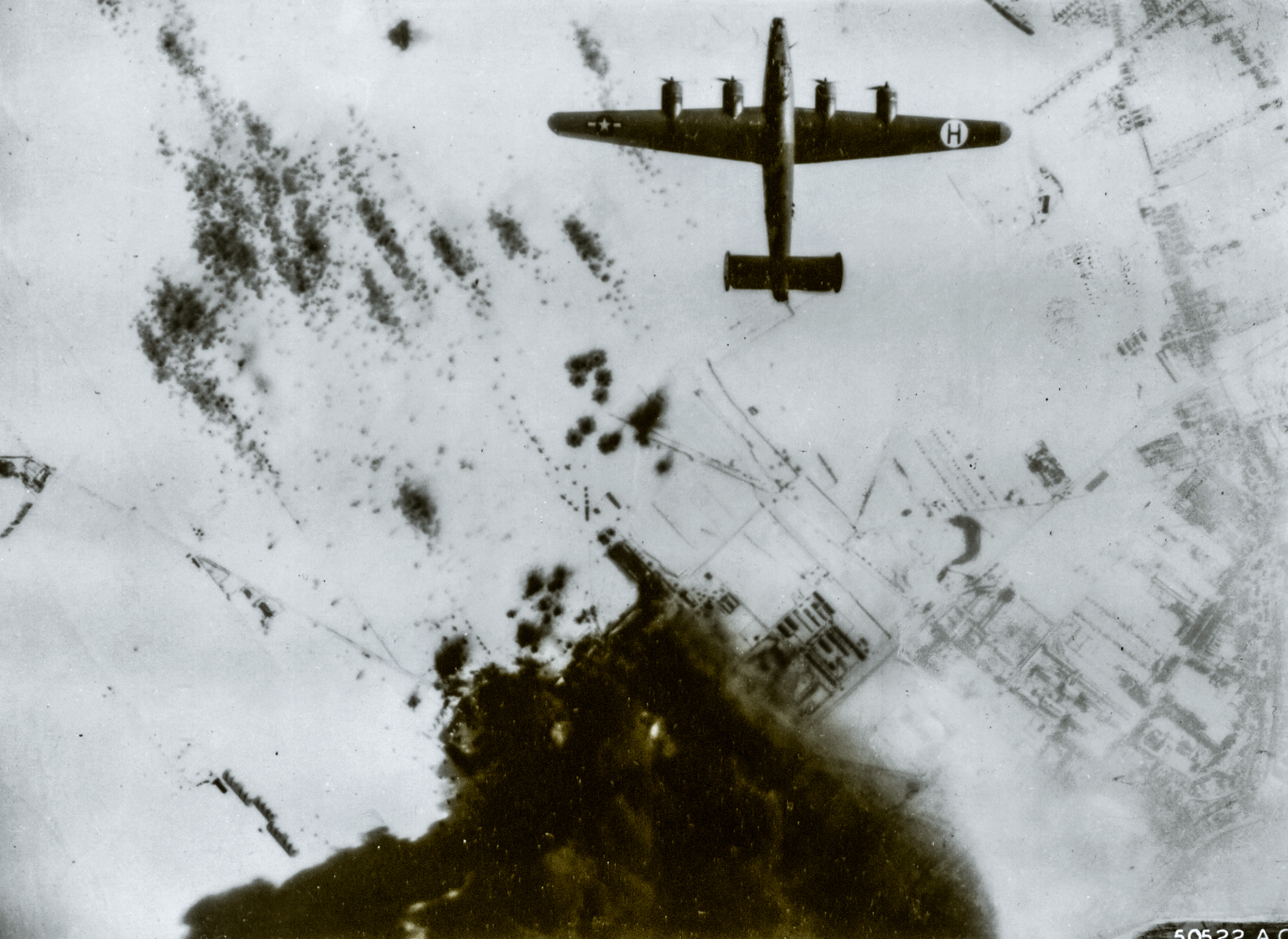 Target 8AF B-24 Liberators 446BG bomb aircraft factory at Gotha Germany 24th Feb 1944 01