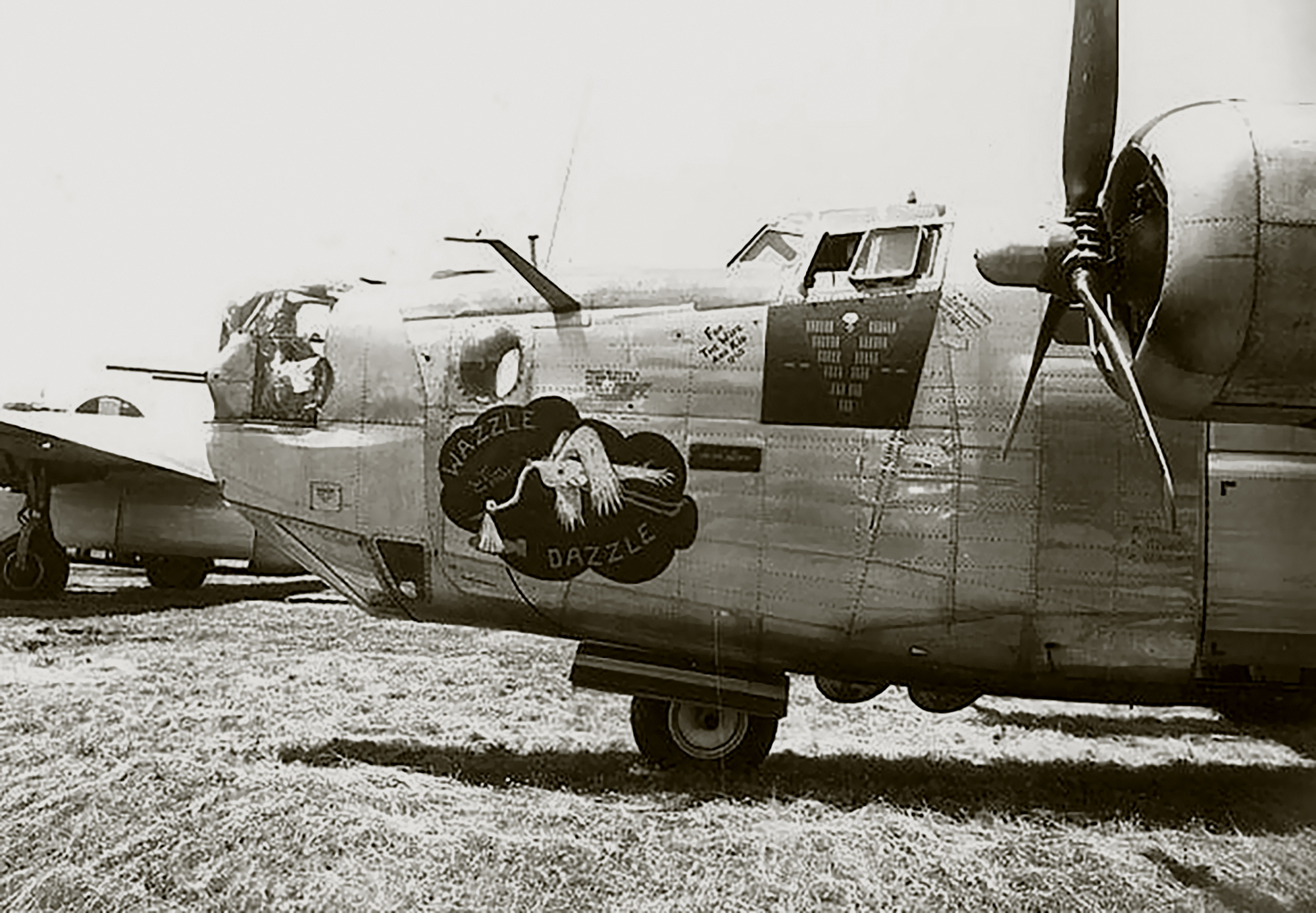 42-50767 B-24J Liberator 8AF 448BG715BS IOS Wazzle Dazzle in Seething England 1945 01