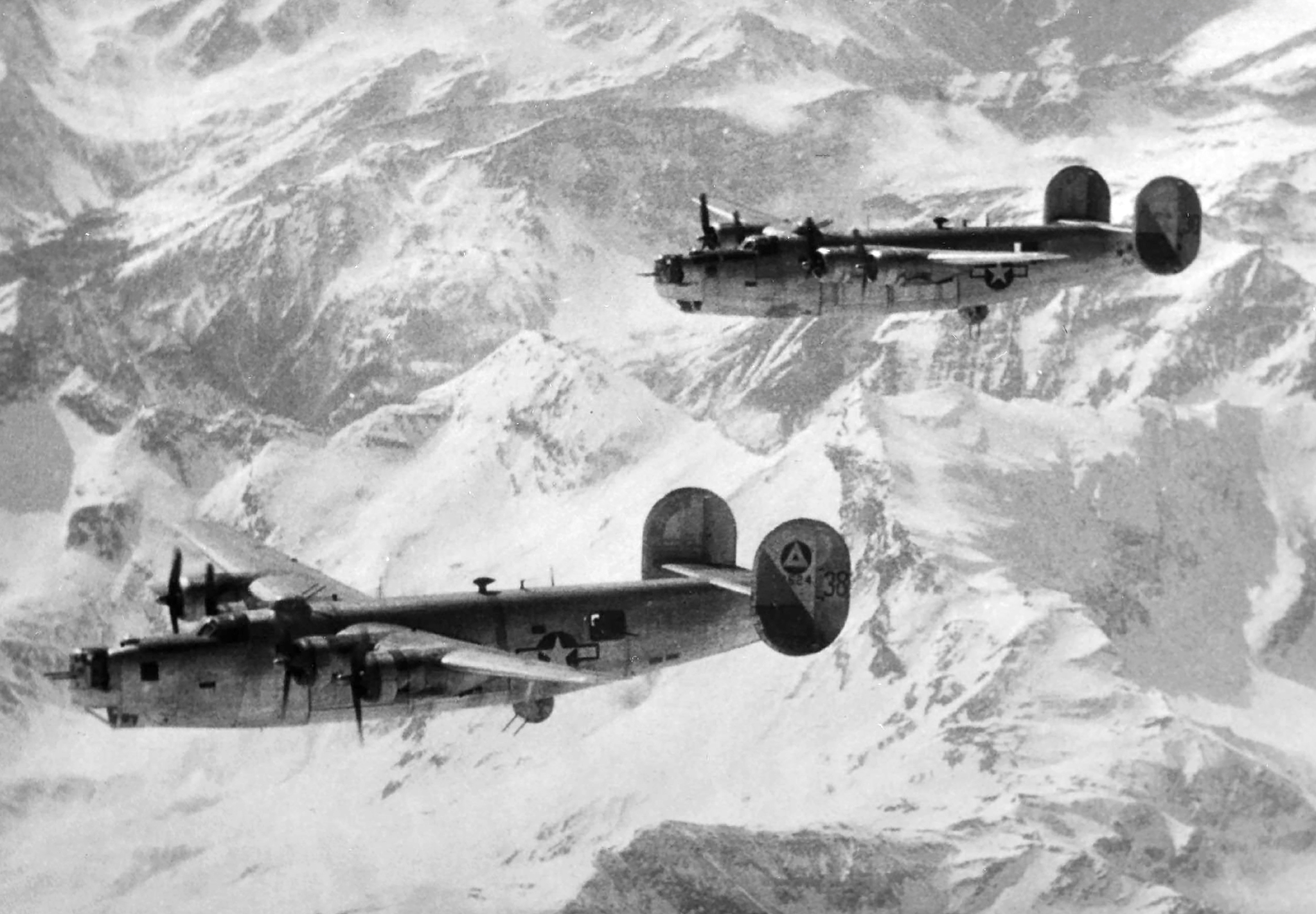 Consolidated B-24 Liberators 15AF 449BG crossing the alps 01
