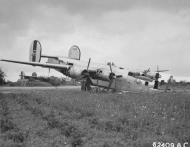 Asisbiz 42-50626 B-24J Liberator 8AF 44BG506BS GJH My Gal Sal landing Shipham Norfolk England 2nd Sep 1944 NA2114