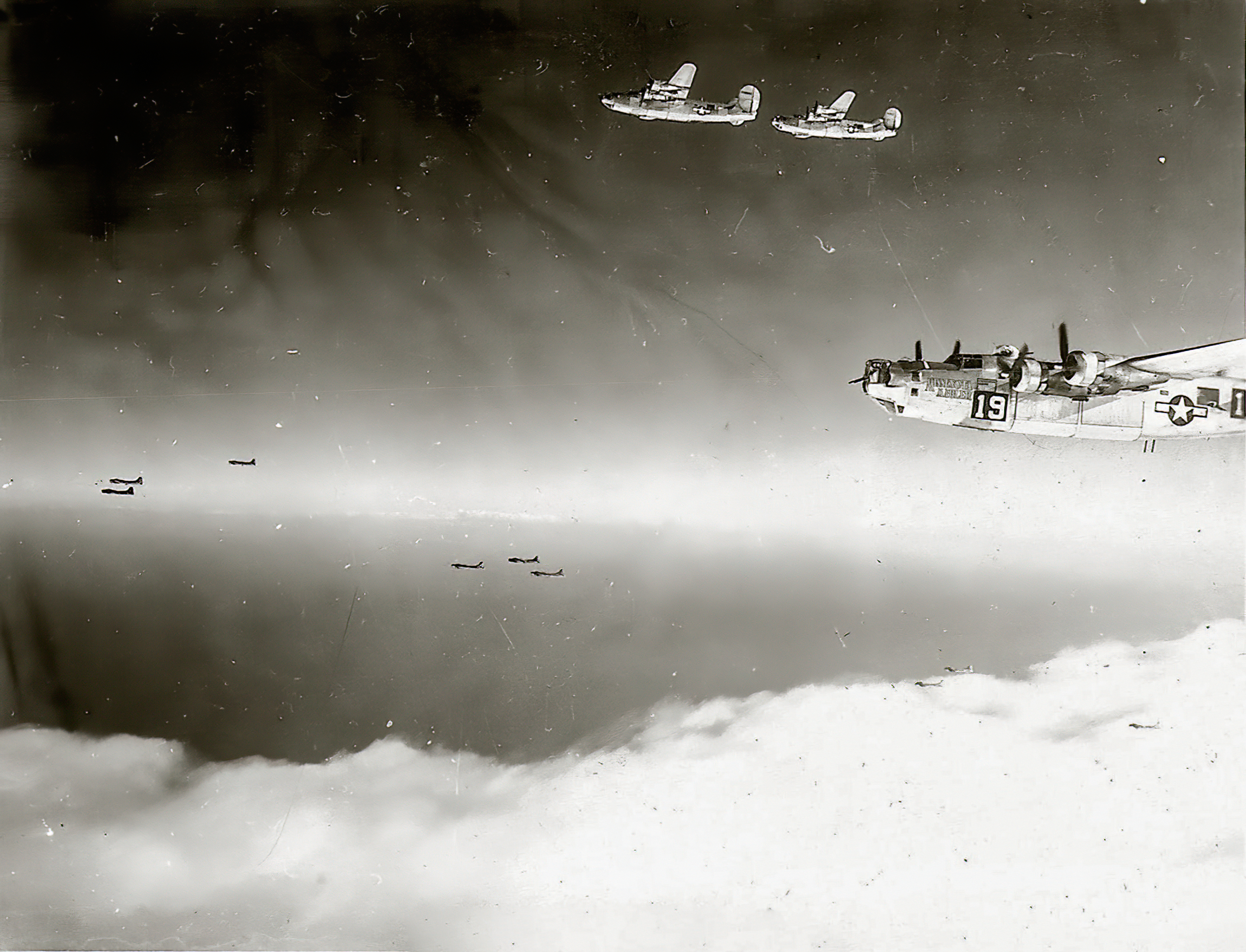 42-50906 B-24J Liberator 15AF 451BG724BS 19 Minnesota Mauler in flight 03