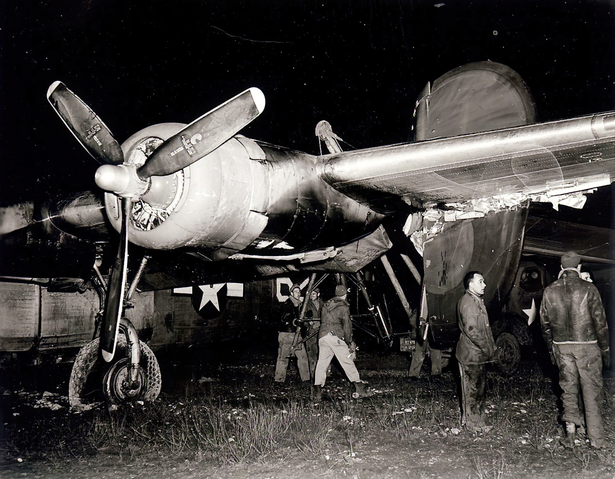 42-51372 B-24J Liberator 15AF 451BG725BS 62 landing mishap 01