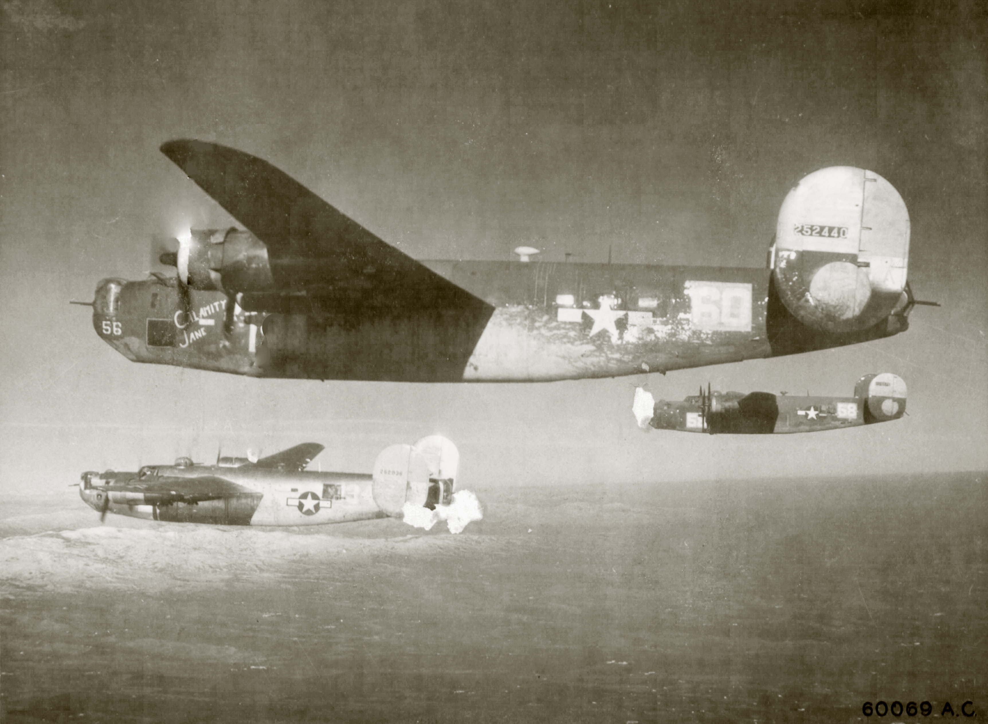 42-52036 B-24J Liberator 15AF 451BG725BS 34 in formation with 60 and 58 over Italy 31st Jan 1945 01