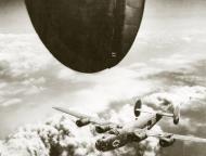 Asisbiz 41-29580 B-24H Liberator 15AF 451BG726BS 55 Screamin' Meemie II over Ploesti Rumania 5th Aug 1944 01