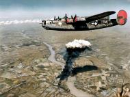 Asisbiz 42-78471 B-24G Liberator 15AF 451BG724BS 24 Fertle Myrtle over Budapest Hungary Oct 1944 01