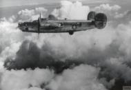 Asisbiz 42-95379 B-24H Liberator 15AF 451BG725BS 35 Extra Joker over Vienna Aug 1944 FRE14019