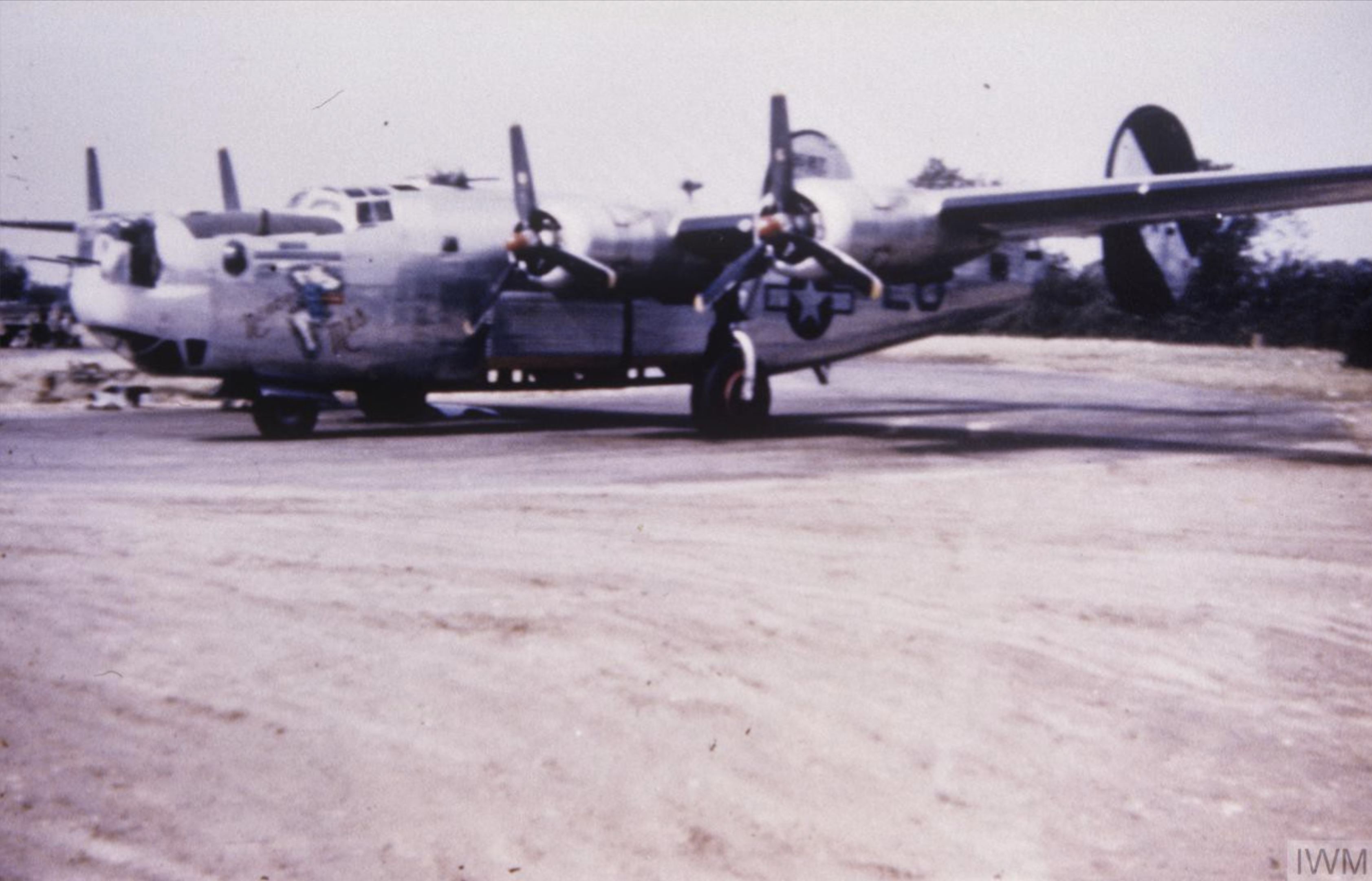 42-51707 B-24J Liberator 8AF 453BG734BS E8A Never Mrs completed over 45 missions FRE6665