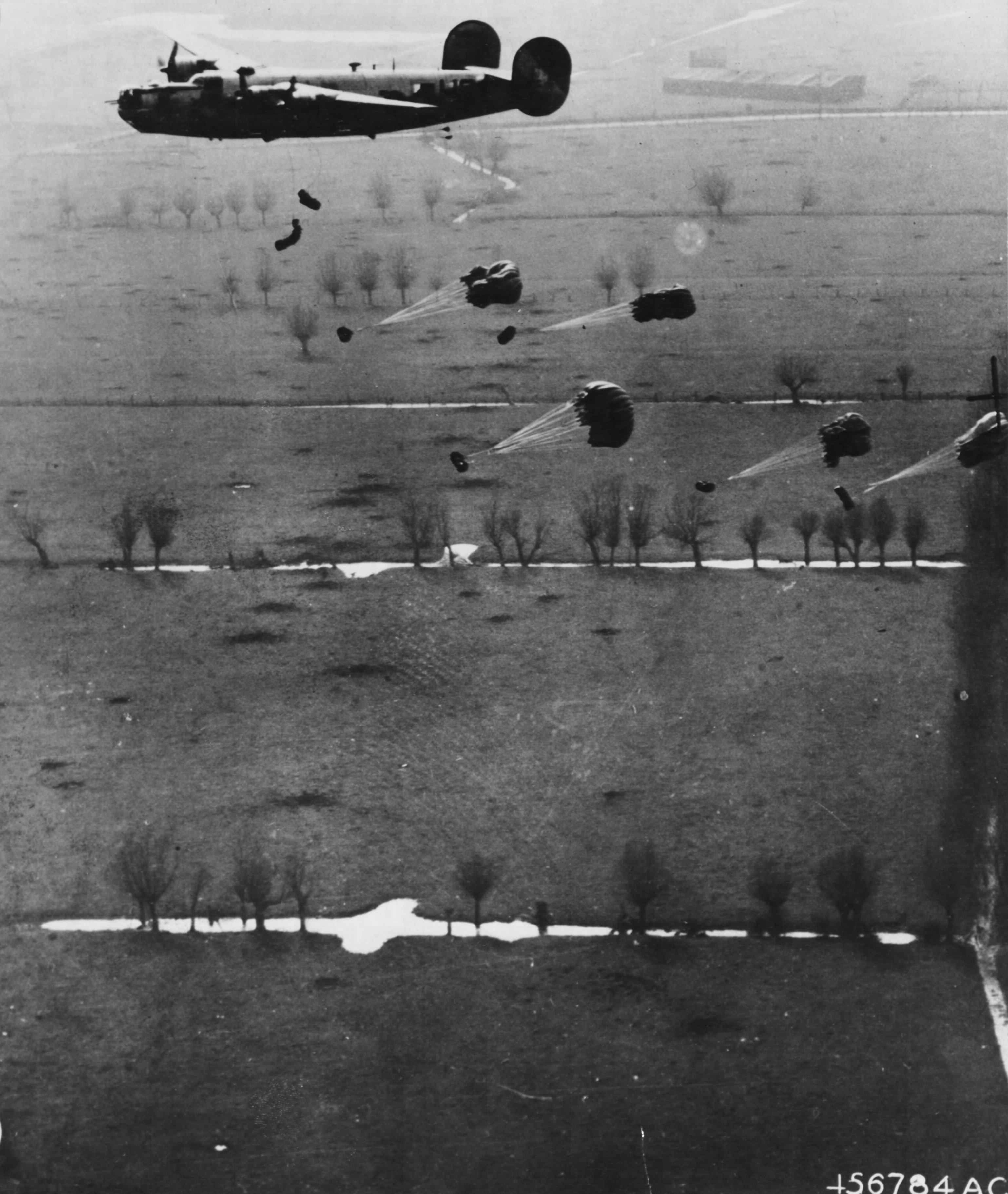 Consolidated B-24 Liberator 8AF 453BG735BS H6L dropping supplies Rhine River 24th March 1945 01