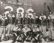 Asisbiz 42-7286 B-24E Liberator 8AF 453BG734BS E8V Reluctant Dragon nose art left side with crew training FRE1880