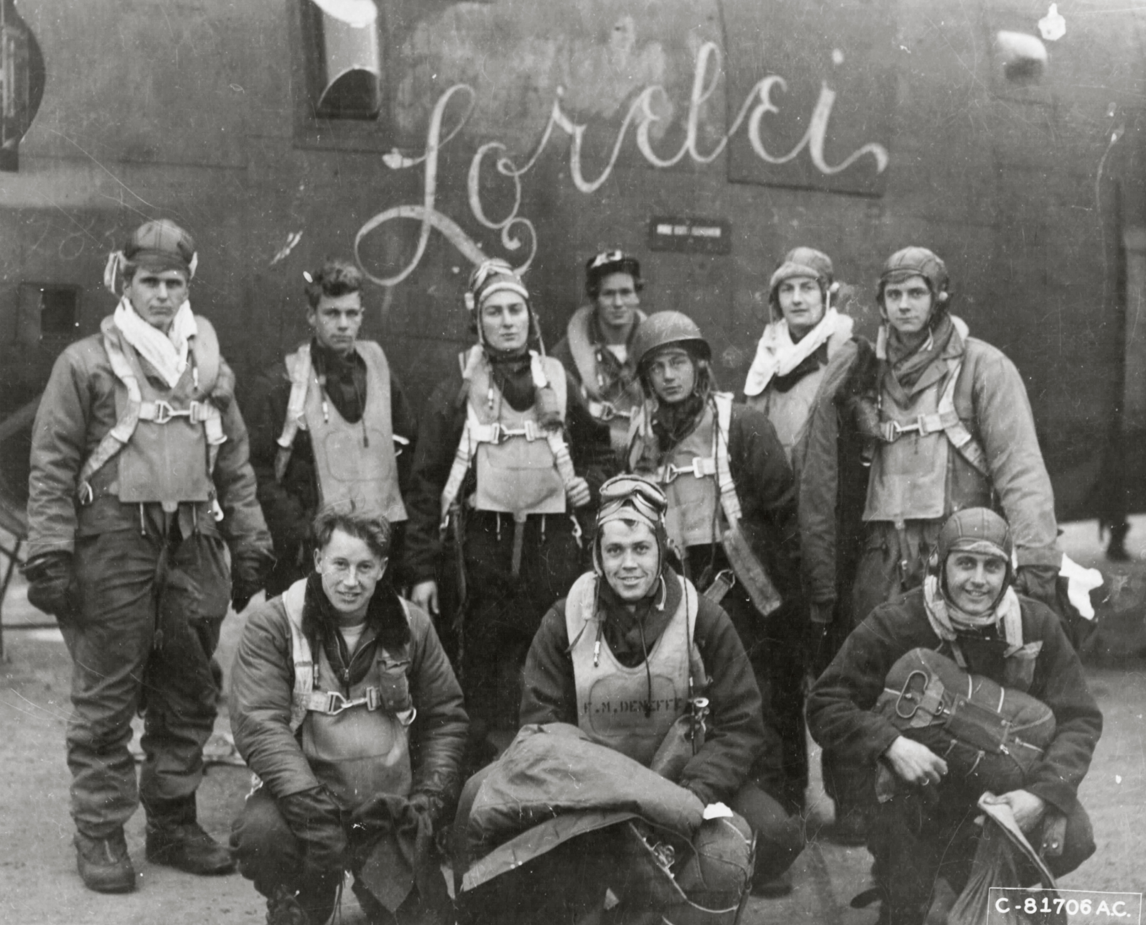 41-29300 B-24H Liberator 8AF 458BG755BS J3Y Lorelei nose art left side England 01