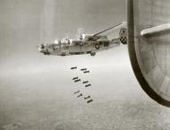 Asisbiz 44-49750 B-24L Liberator 15AF 459BG756BS 6G Dogpatch Express bombing near Padua Italy 23rd Apr 1945 01