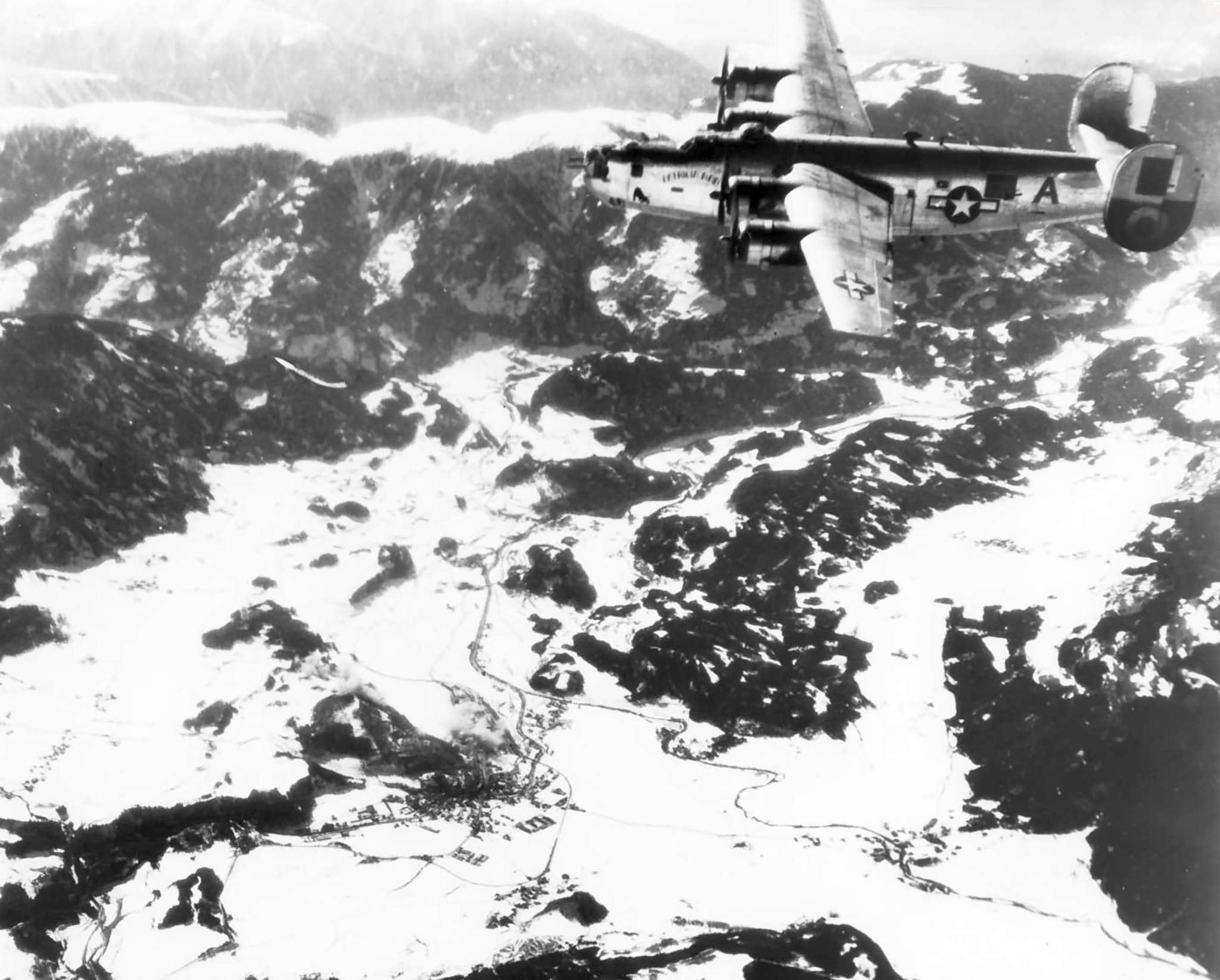 42-51536 B-24J Liberator 460BG761BS Patricia Ann over the Alps 01