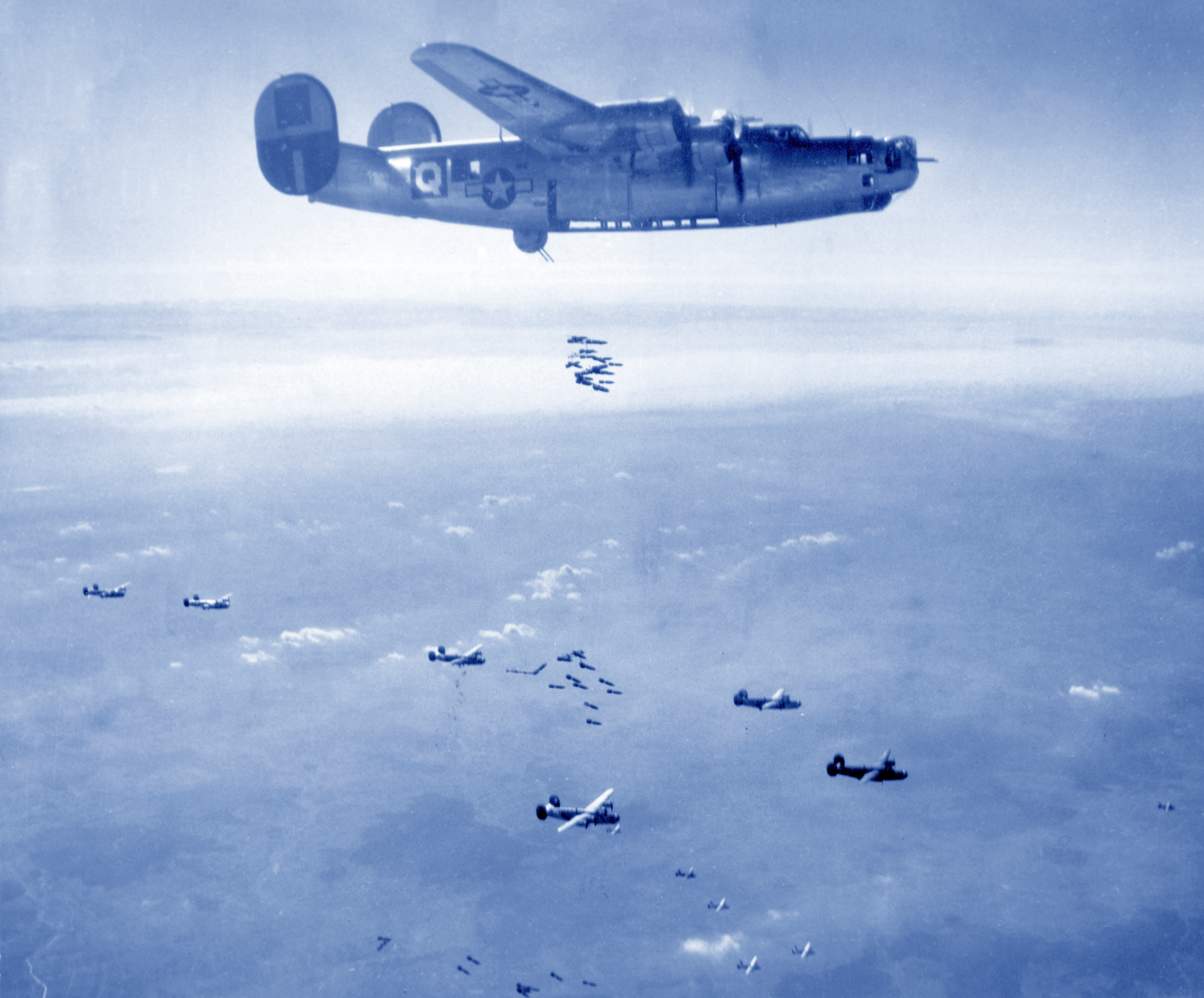 44-49796 B-24L Liberator 15AF 464BG bomb Obertraubling Airdrome at Regensburg 16th Feb 1945 NA733