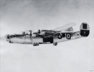 Asisbiz Consolidated B-24 Liberator 15AF 464BG over the drop zone FRE4110
