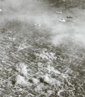 Asisbiz Operation Plaster 15AF 464BG B-24 Liberators support 8th Army hitting Seino Italy 9th Apr 1944 01