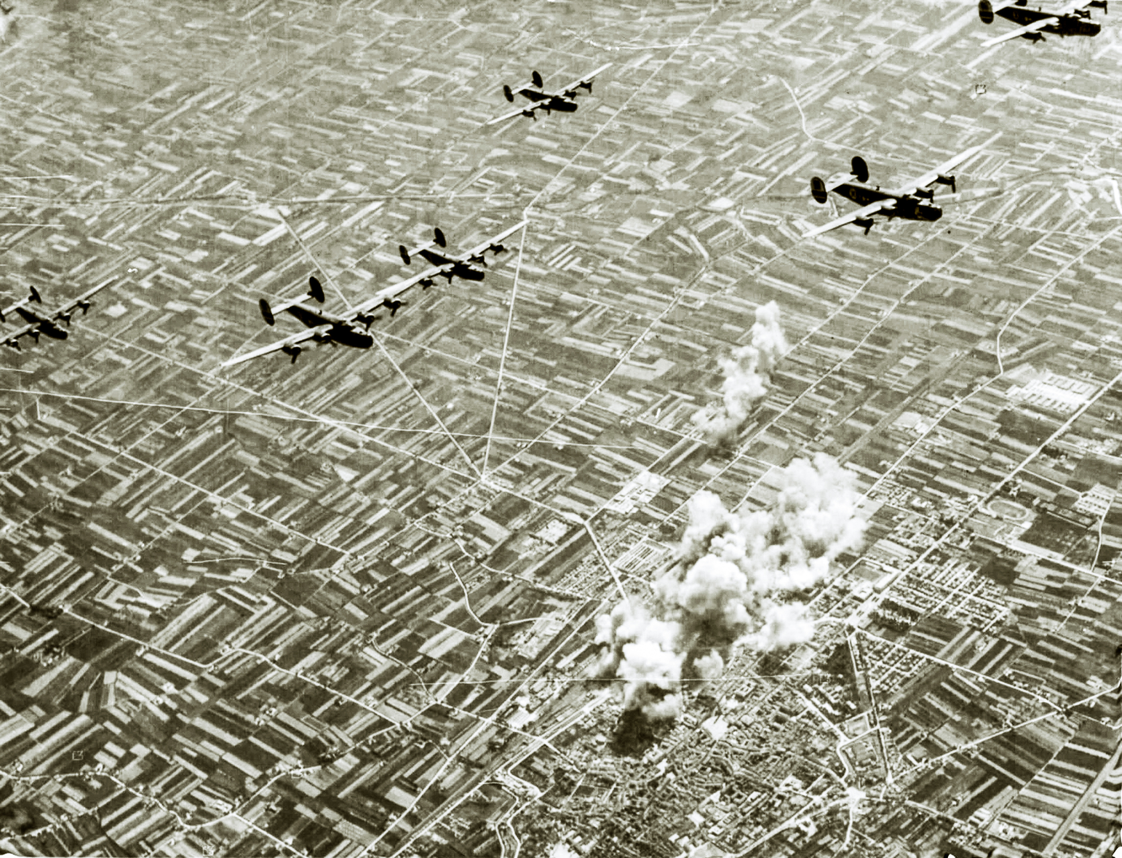 42-52464 B-24H Liberator 15AF 465BG783BS Rough and Ready over rail yards Forli Italy 19th May 1944 01