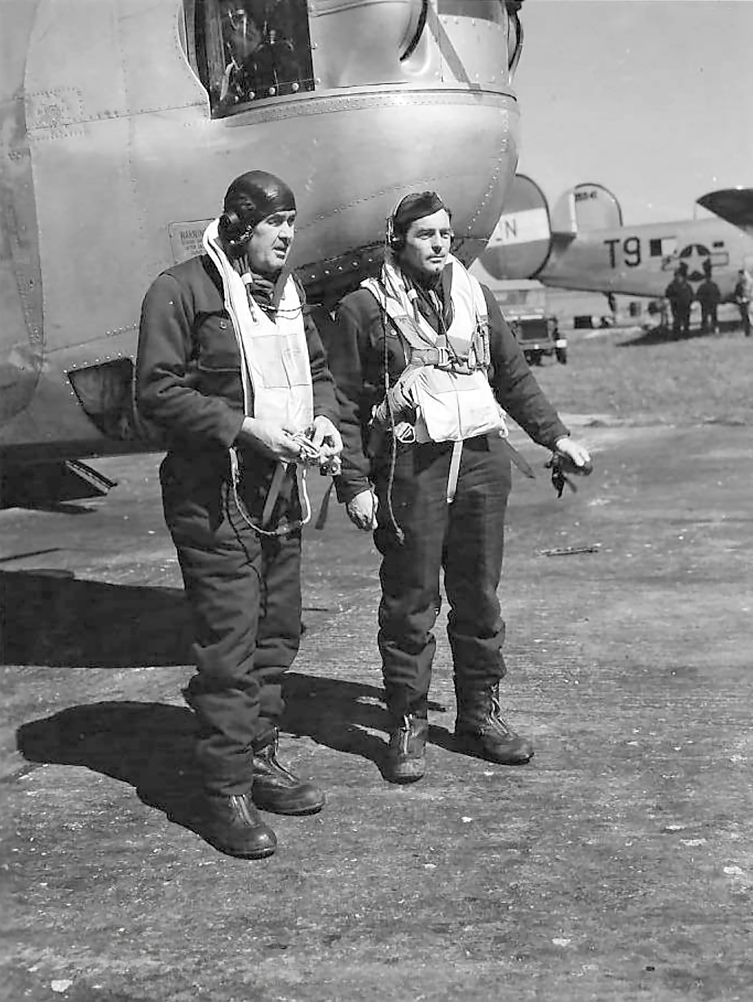 Brigadier General Walter Peck Commander of the 96th BW after returning from a mission with the 466th Bomb Group 02