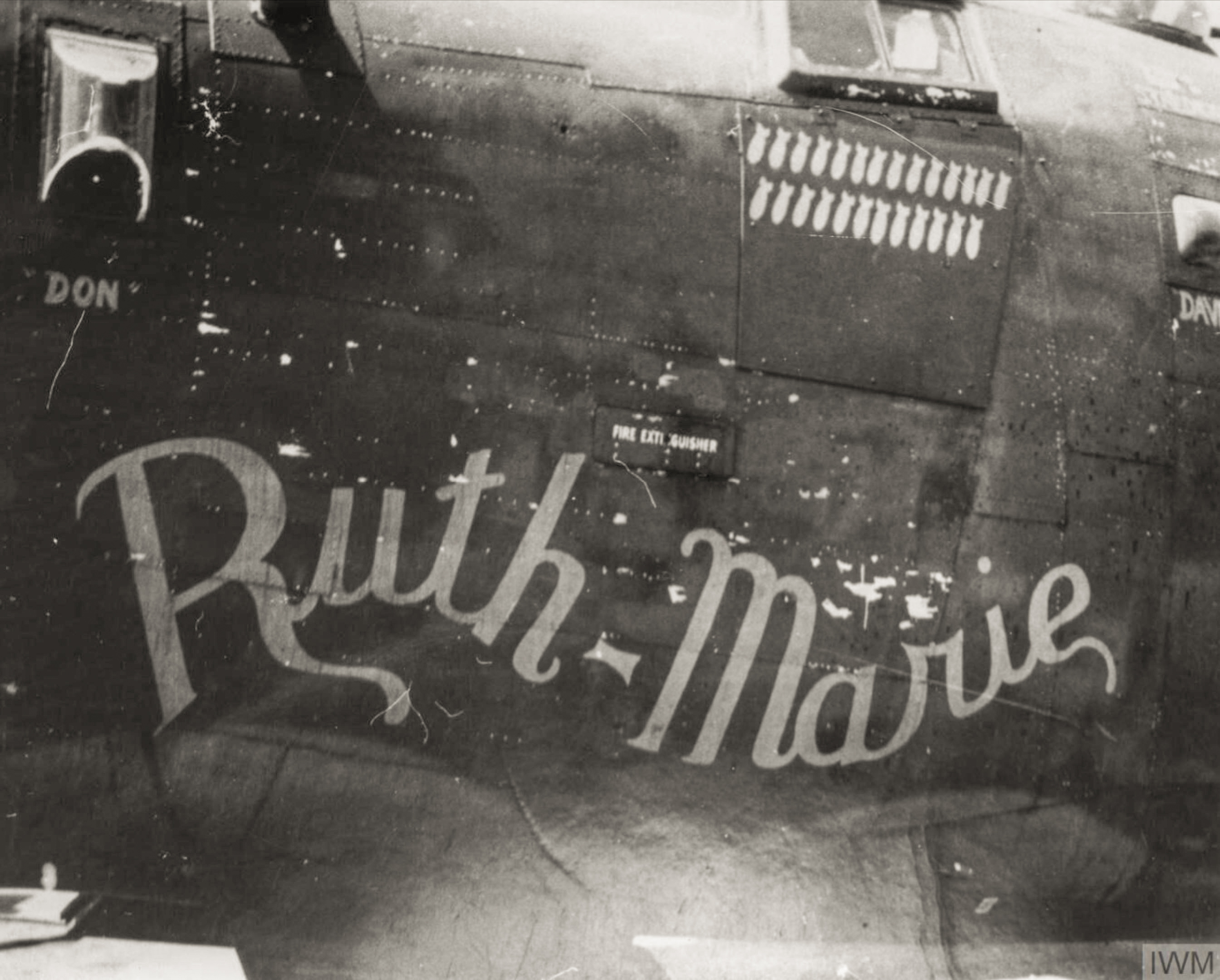 41-28695 B-24H Liberator 8AF 467BG790BS Q2S Annecdote aka Ruth Marie nose art left side FRE8459