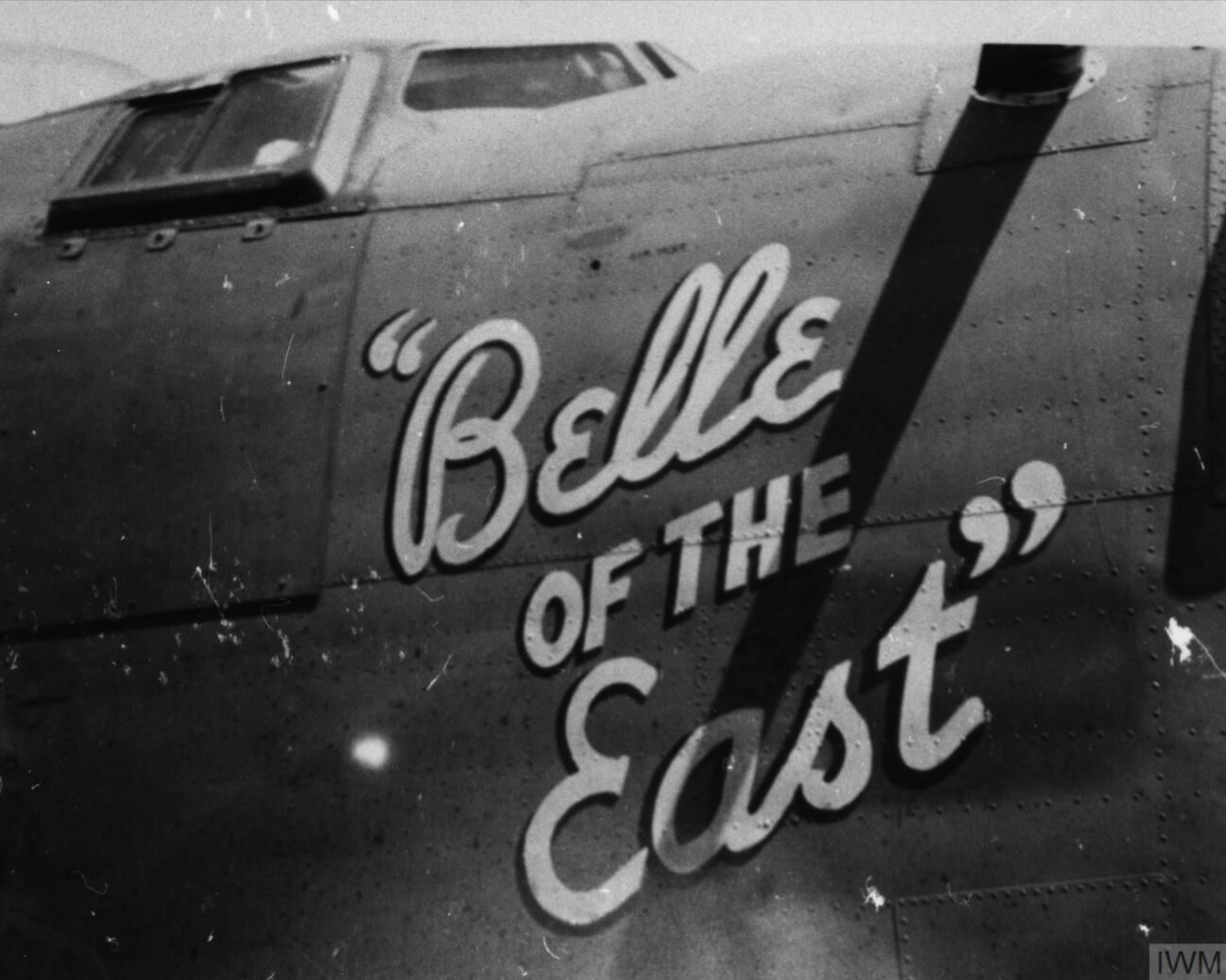 41-29420 B-24H Liberator 8AF 467BG791BS 4ZL+ Belle of the East nose art right side FRE8449