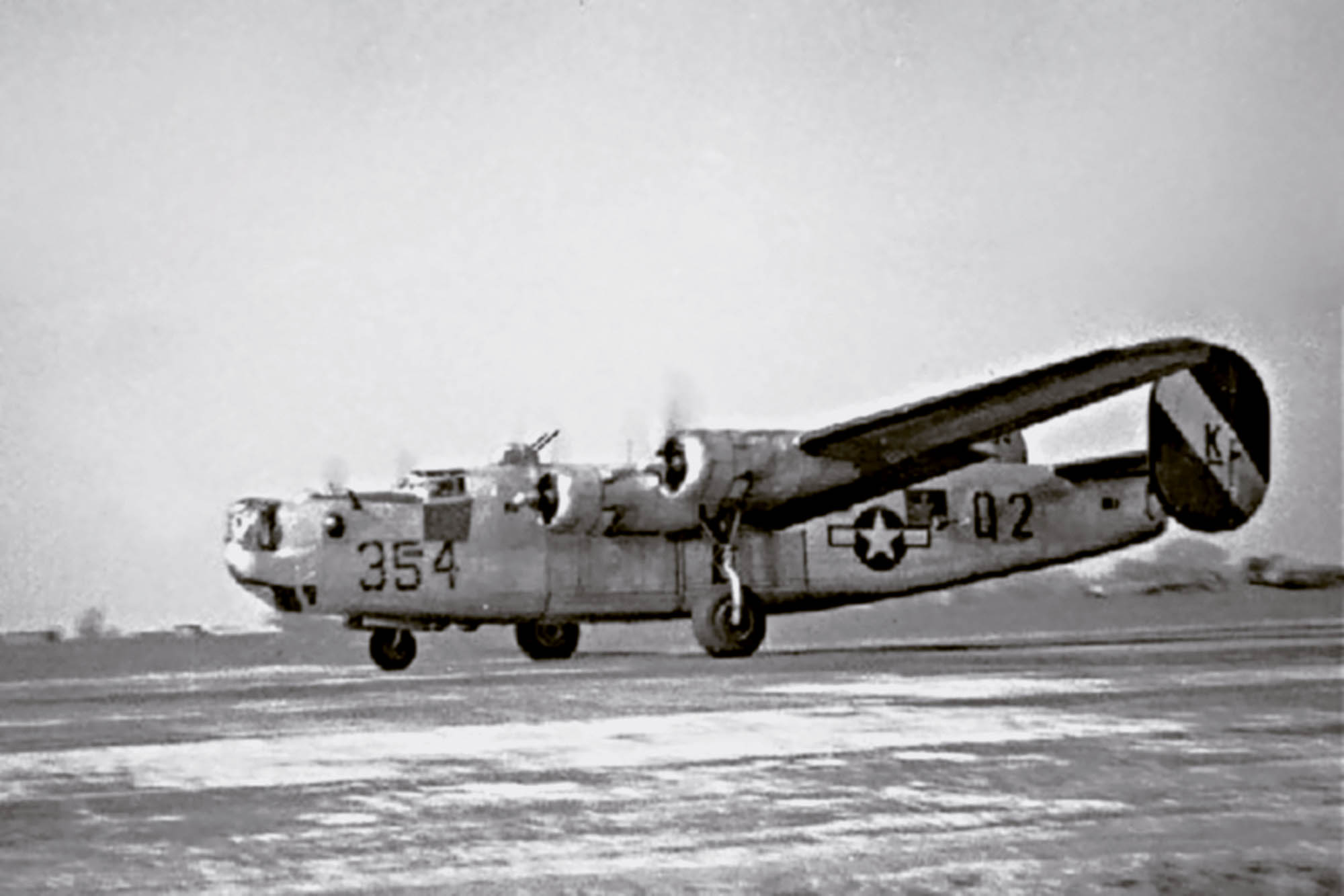 42-51354 B-24J Liberator 8AF 467BG790BS Q2K nose art left side England 01